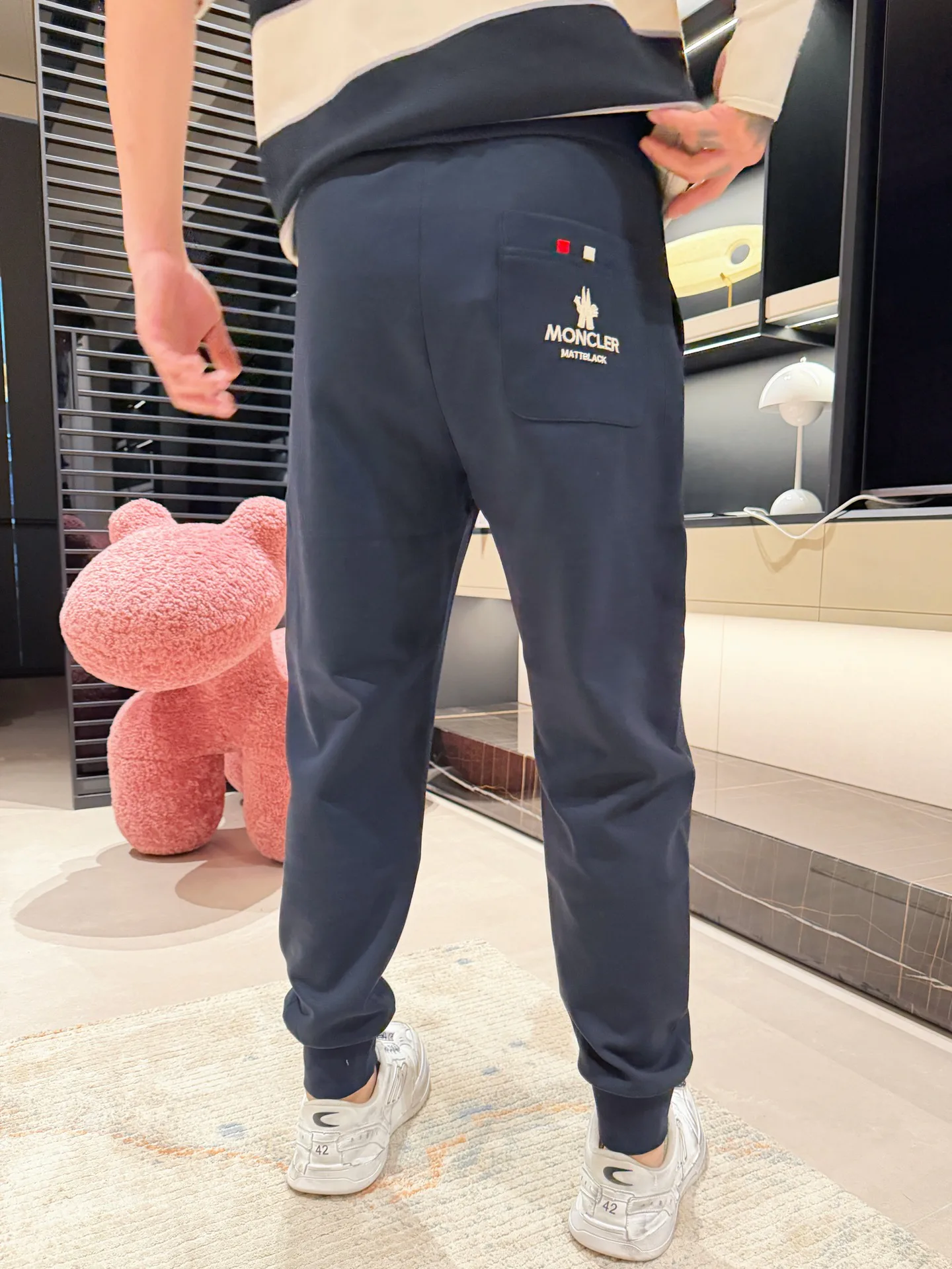 Men's Trousers MONCLER 18499745