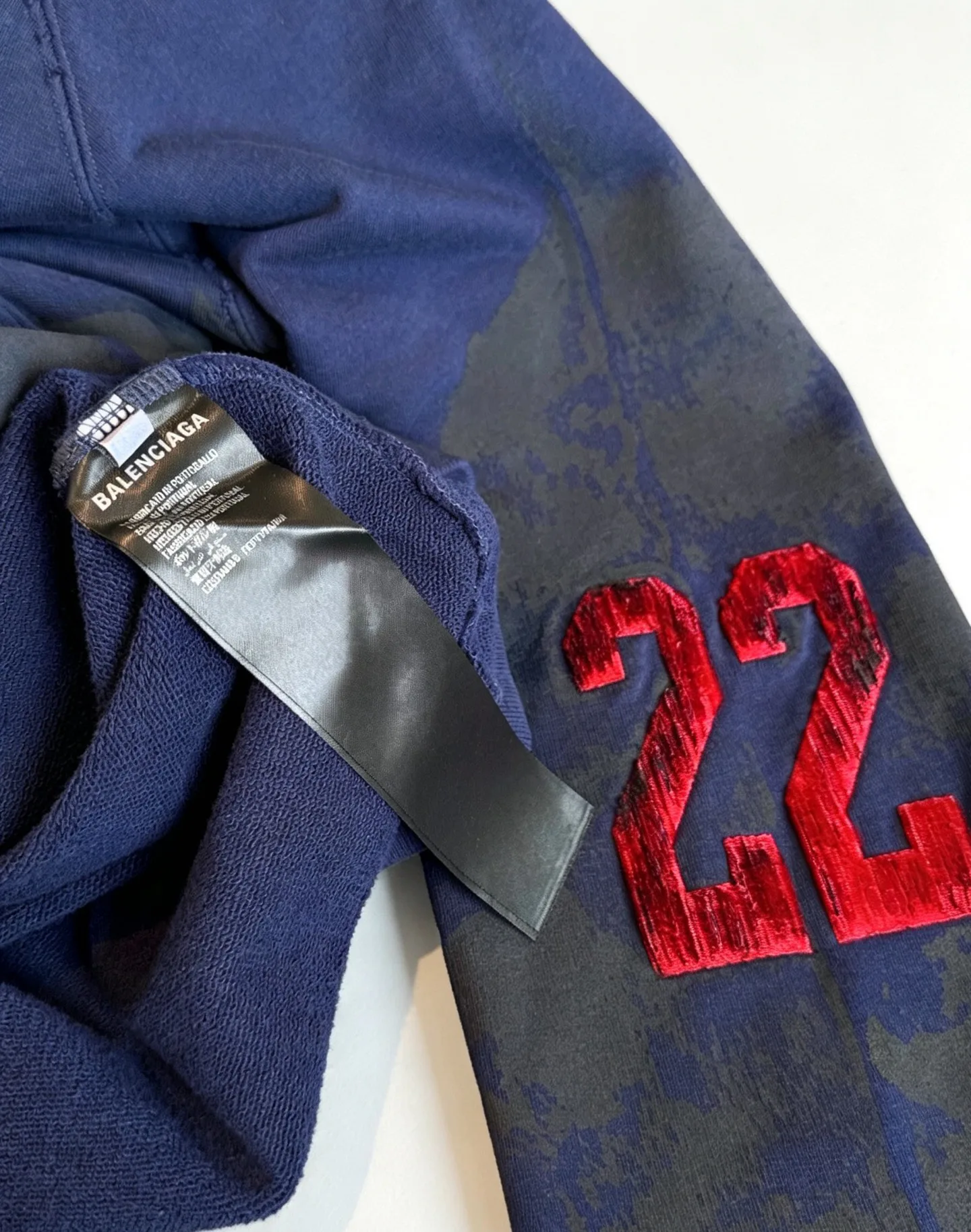 Men's Sweatshirts And Hoodies BALENCIAGA 18182366