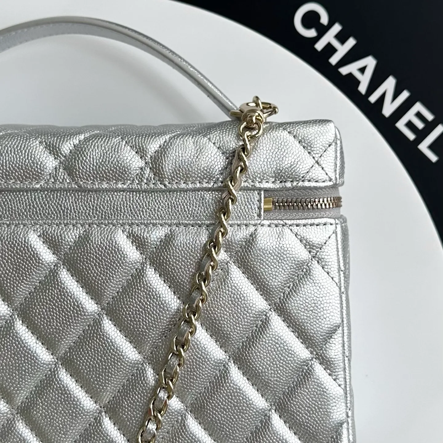 Women's Classic Handbags CHANEL 18186203