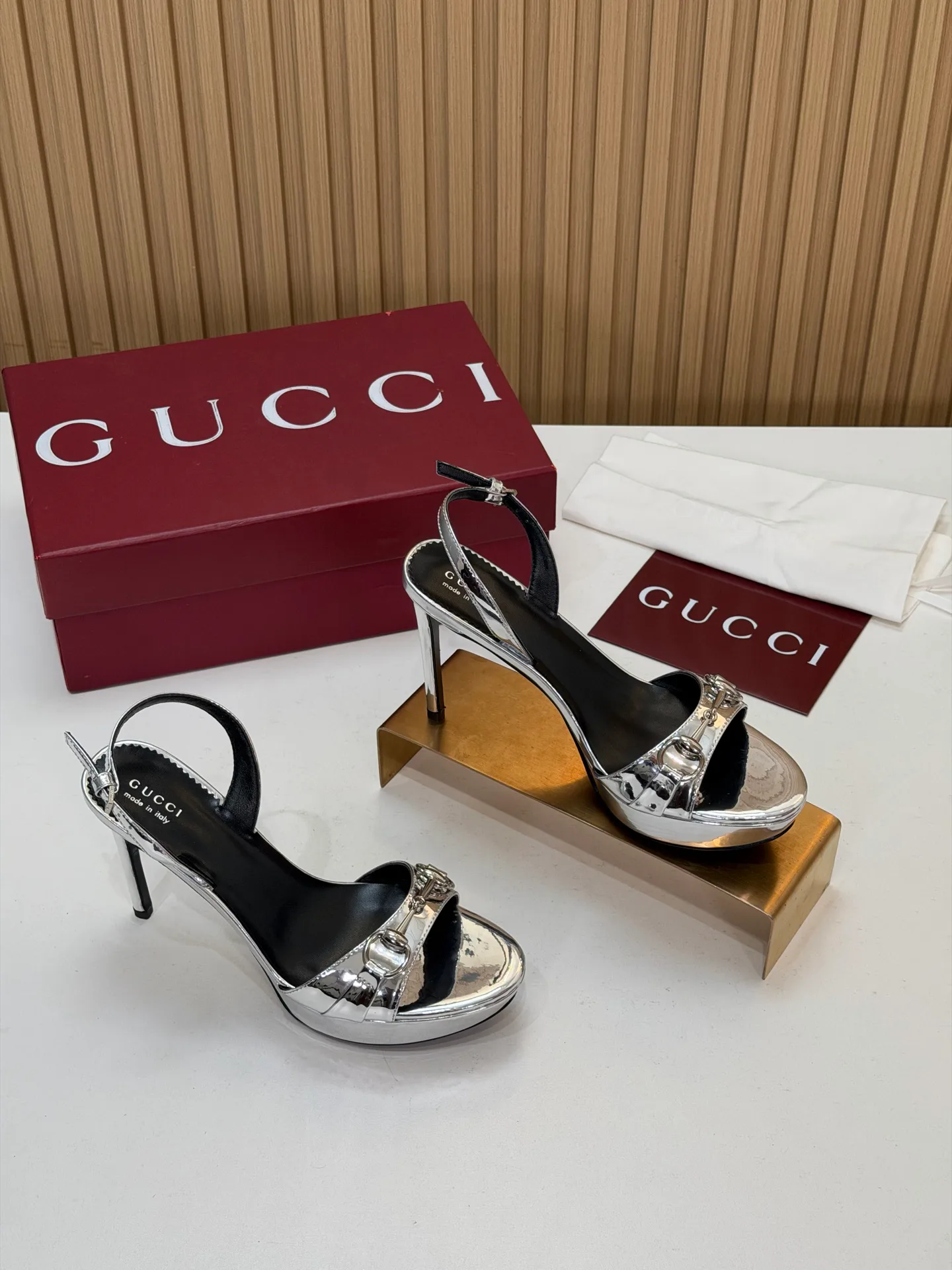 Women's Open-Toe Sandals GUCCI 18396258