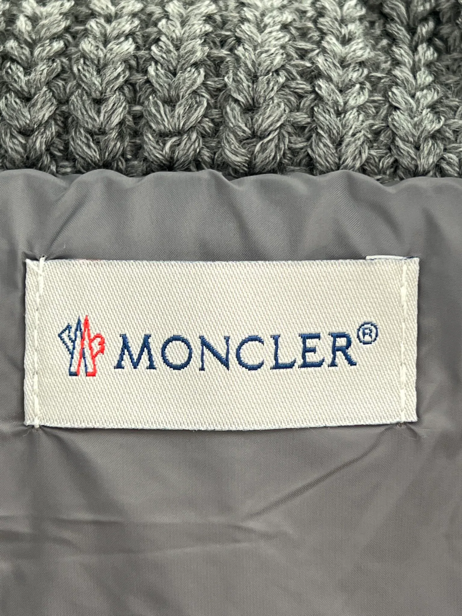 Women's Jackets And Down Jackets MONCLER 18416241