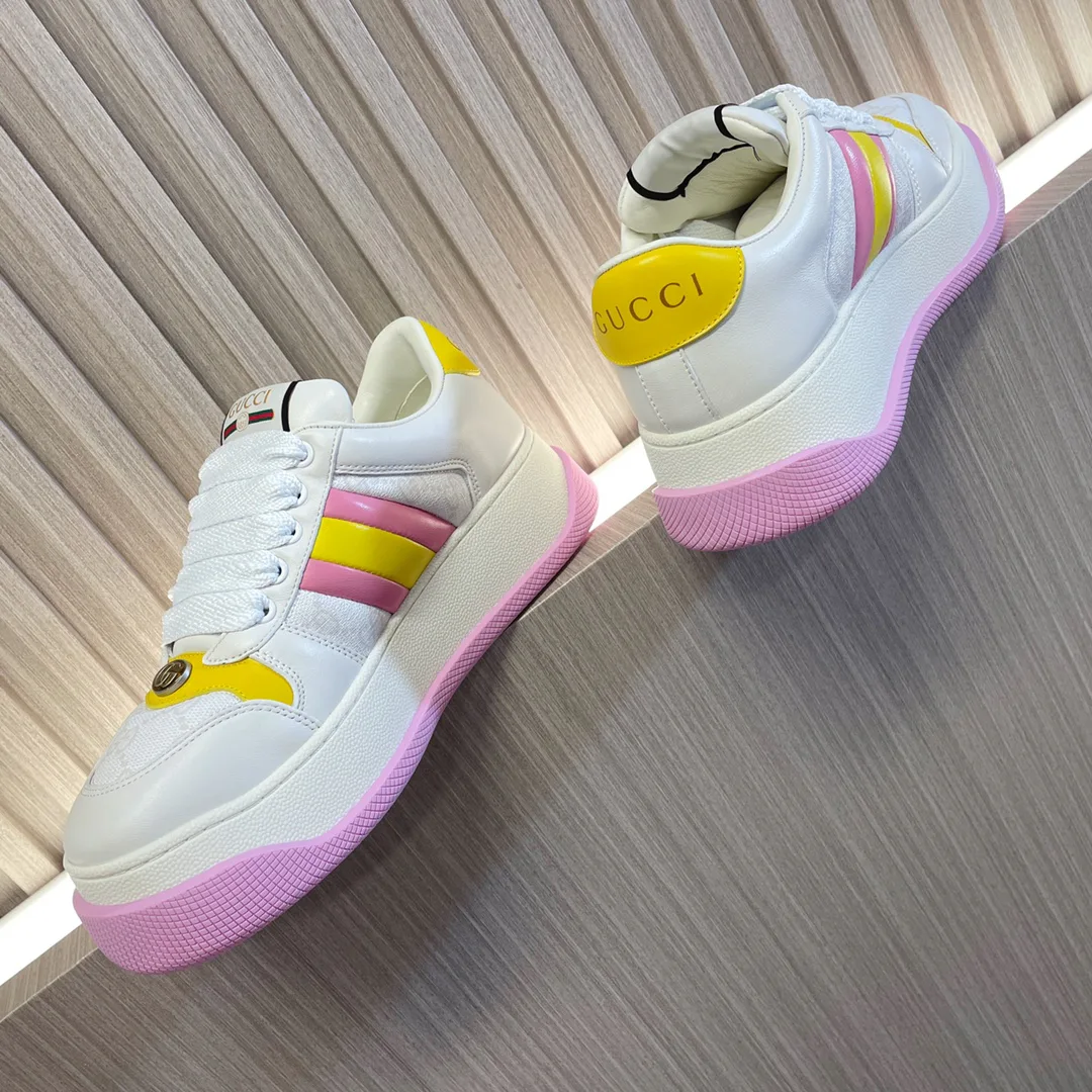 Women's Sneakers GUCCI 18011396