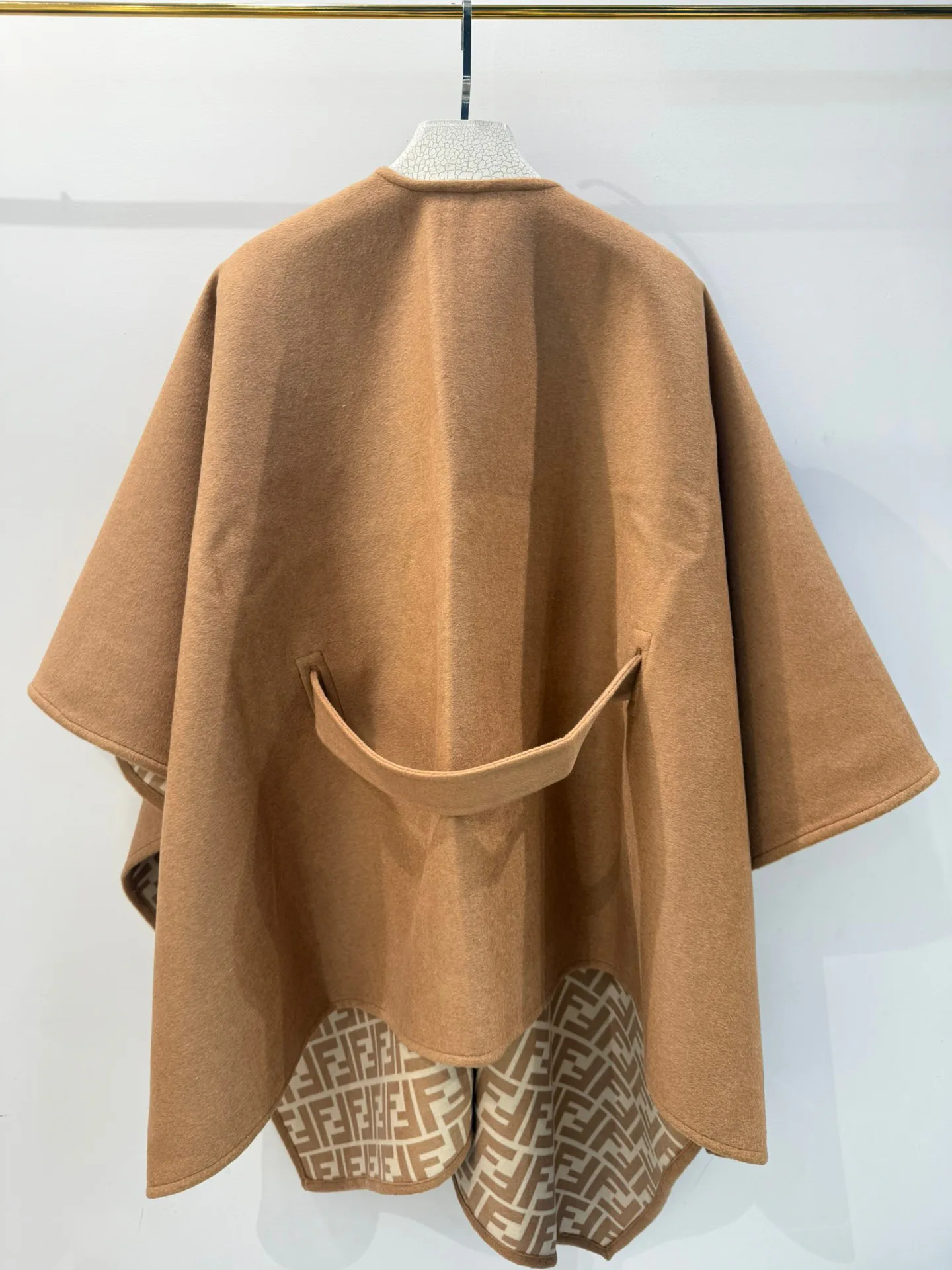 Women's Coats FENDI 18374546