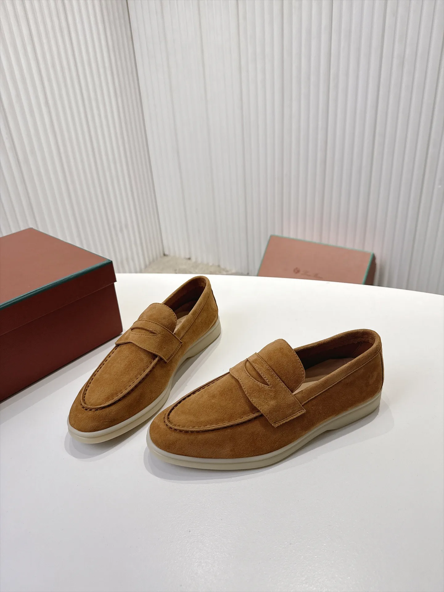 Women's Loafers And Moccasins LORO PIANA 18039683