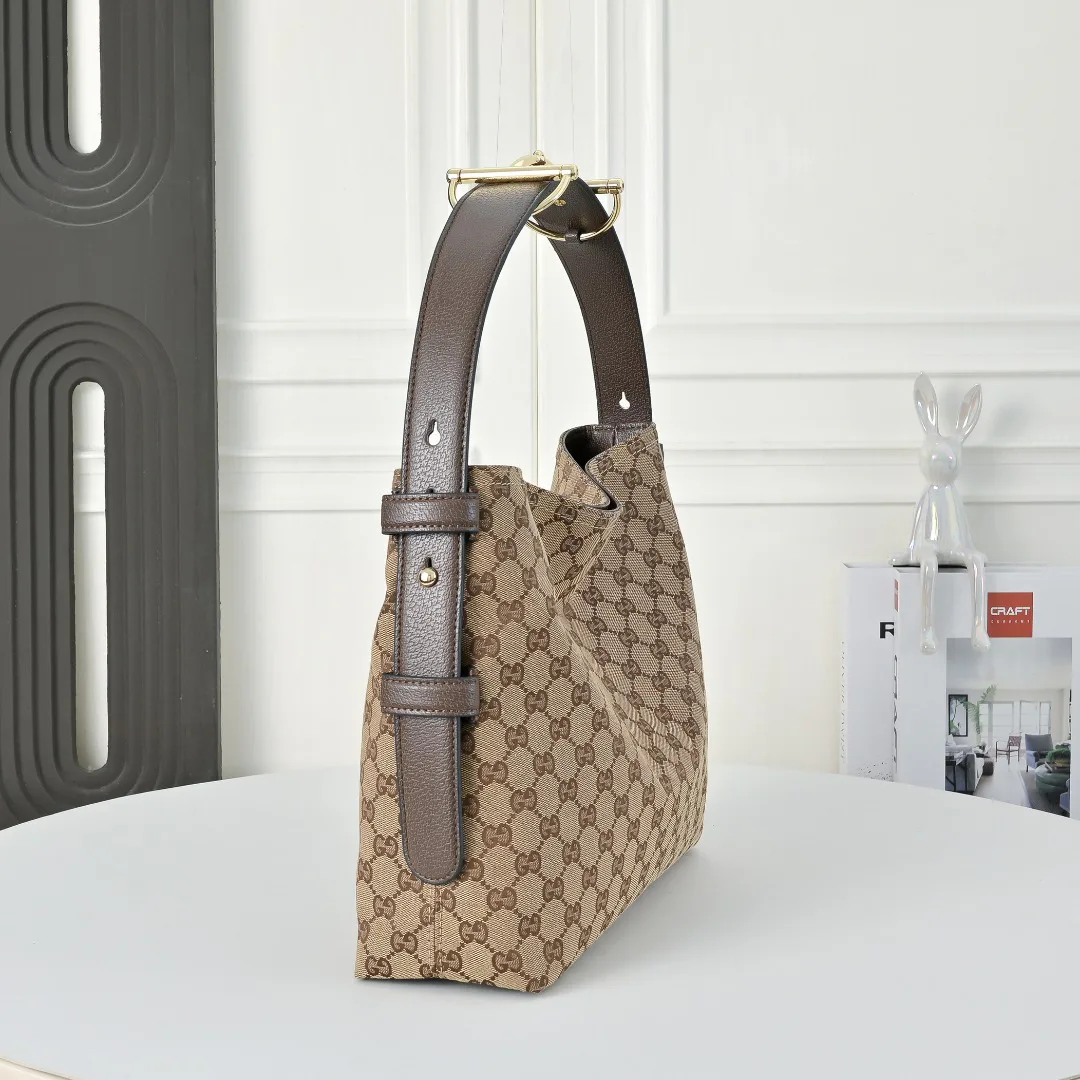 Women's Classic Handbags GUCCI 18005147