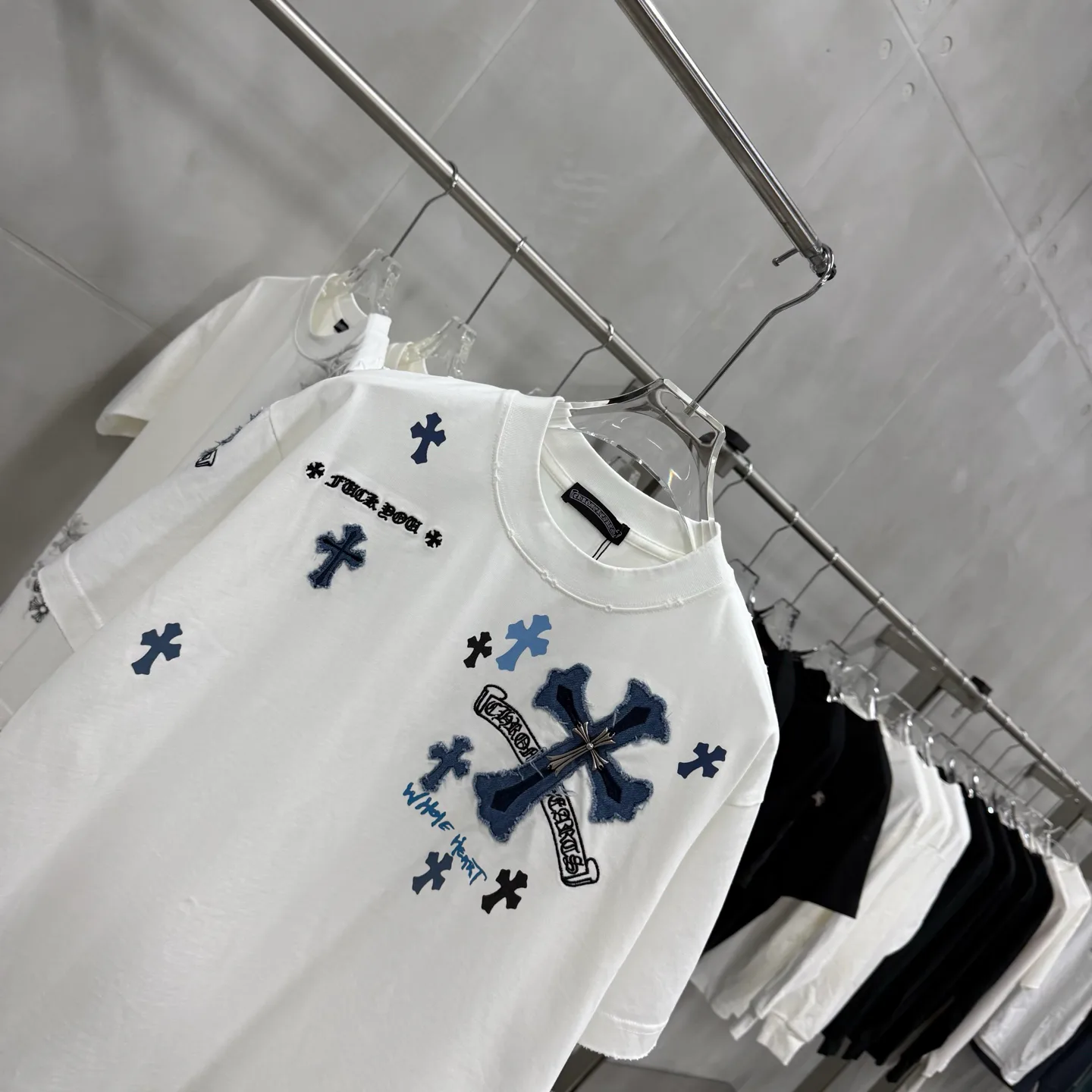Men's T-Shirts CHROME HEARTS 17881225