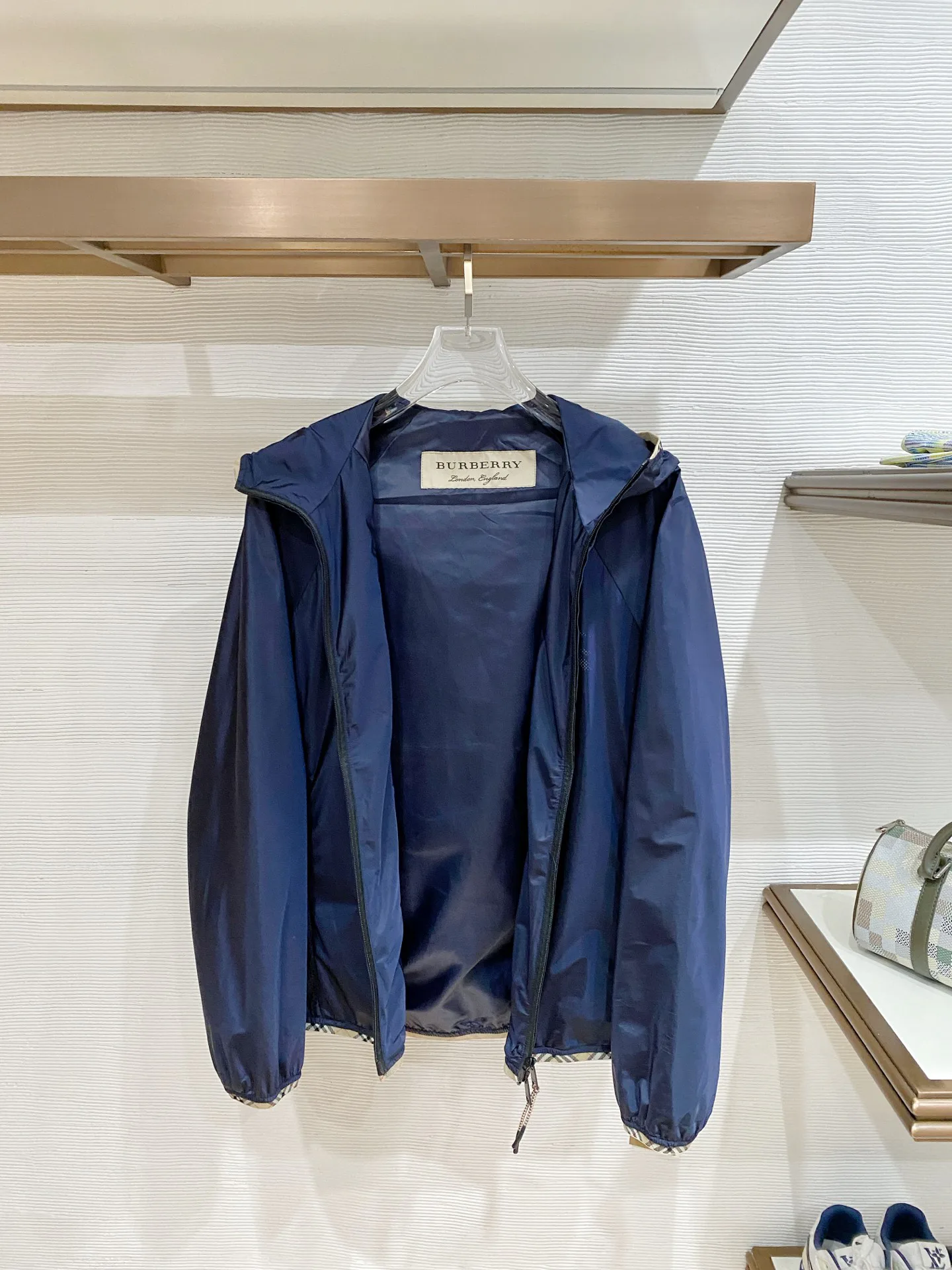 Men's Jackets And Down Jackets BURBERRY 17993455