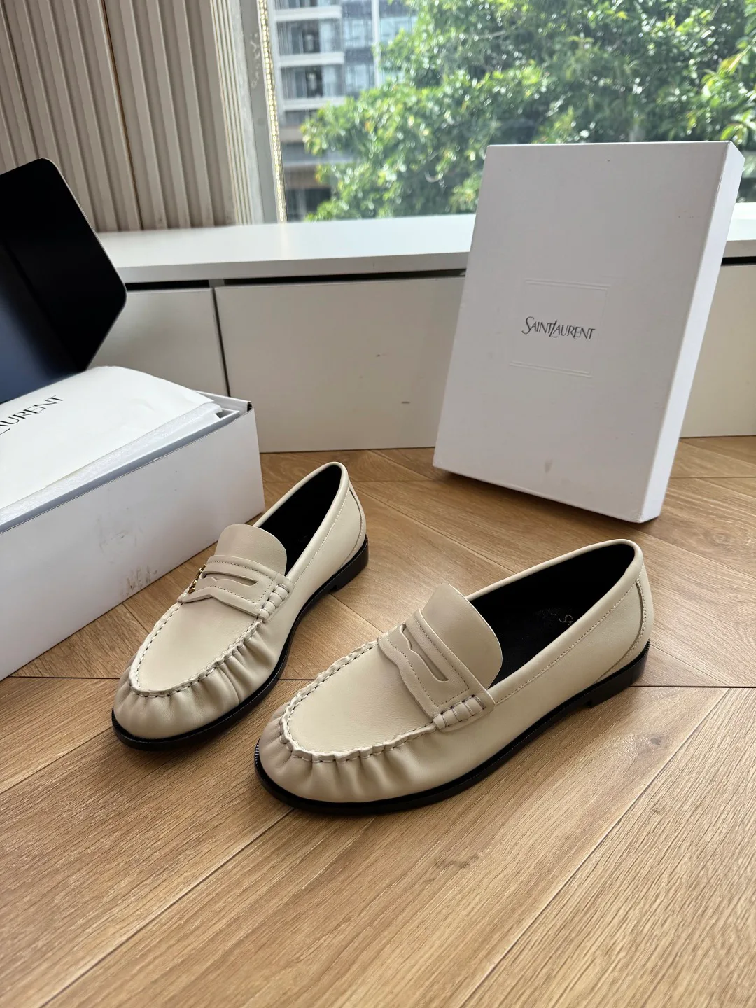 Men's Loafers And Dress Shoes SAINT LAURENT 17569097