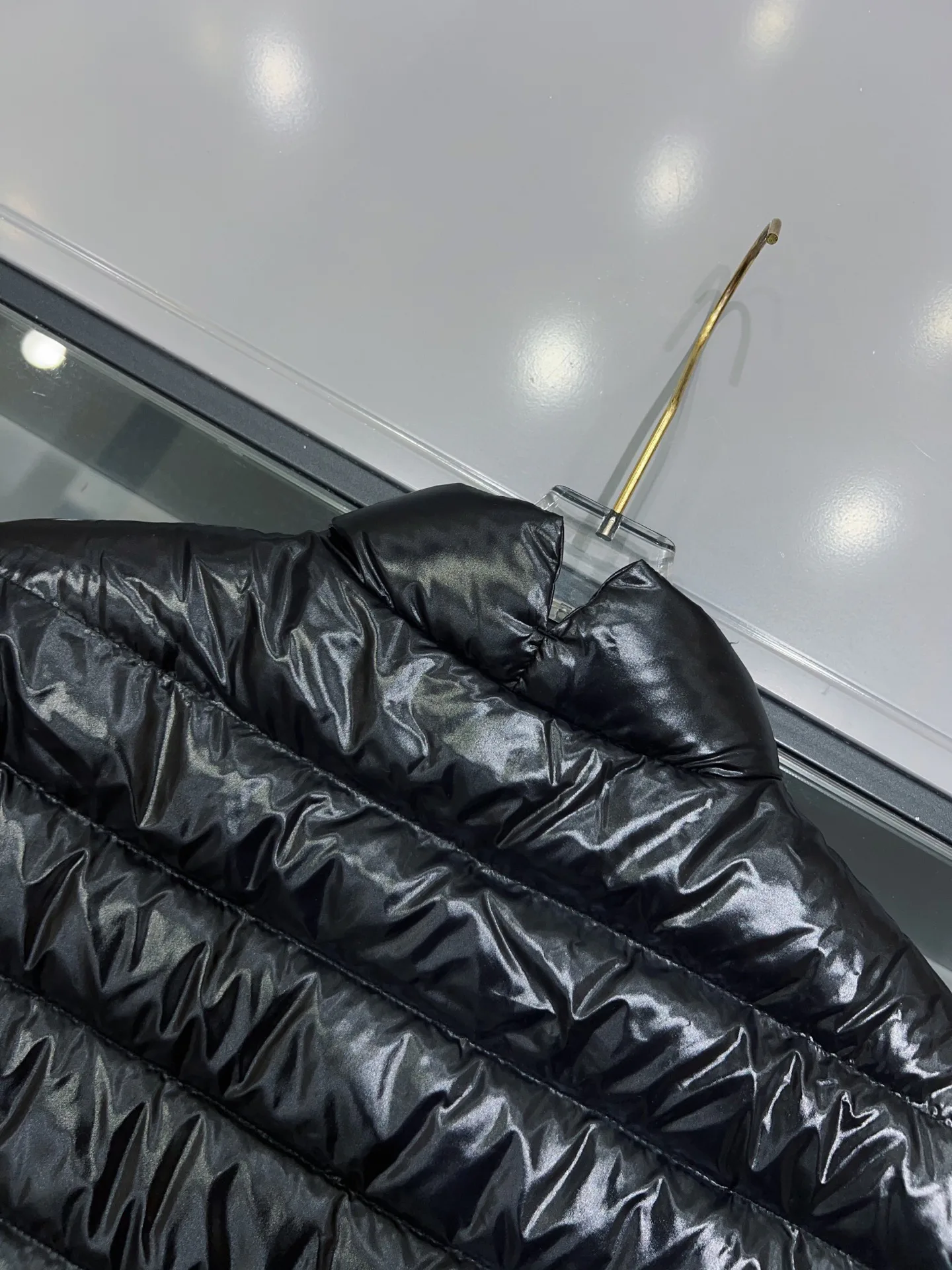 Men's Jackets And Down Jackets MONCLER 17915022