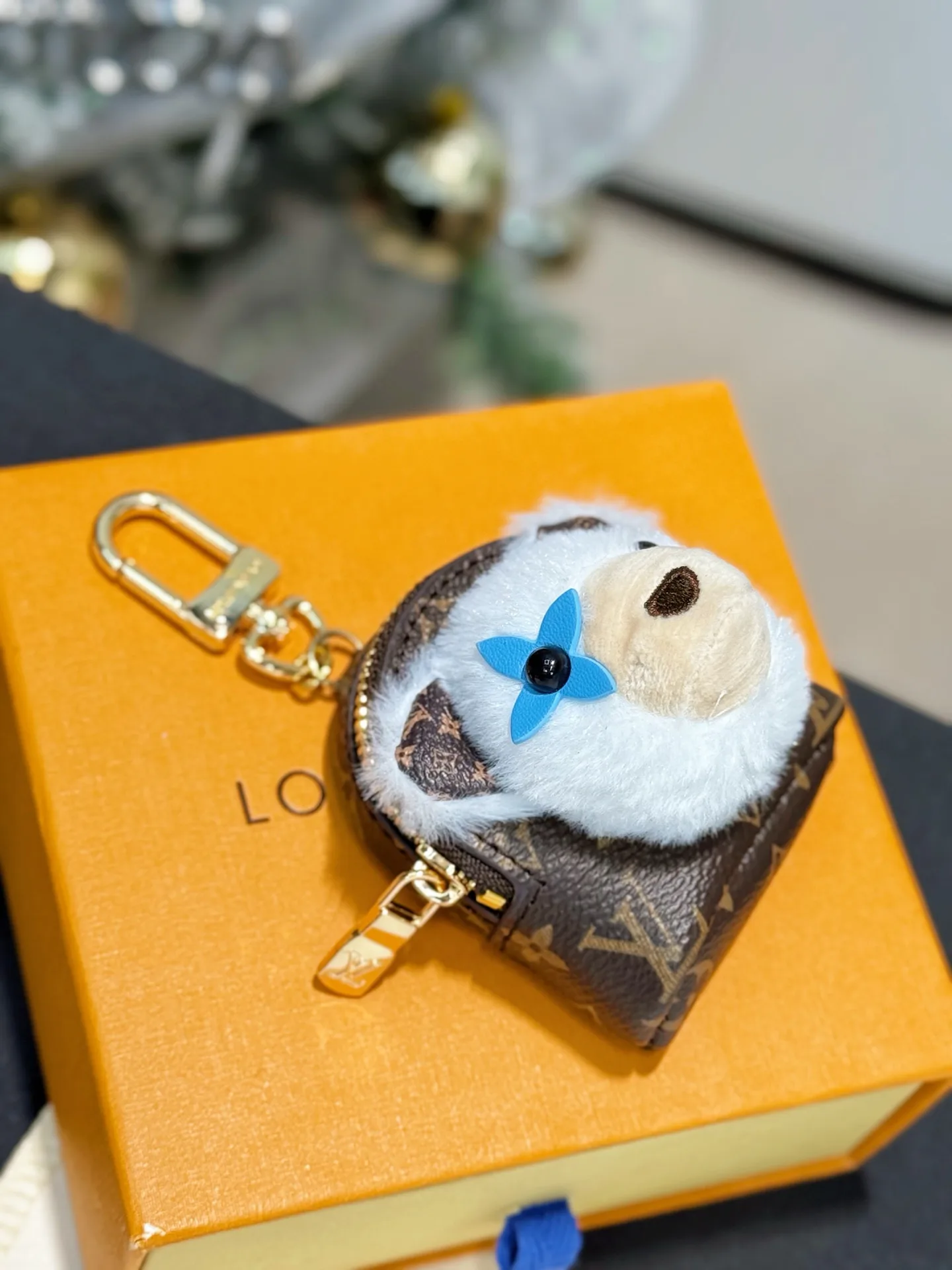 Key Cases LOUIS VUITTON 17886402