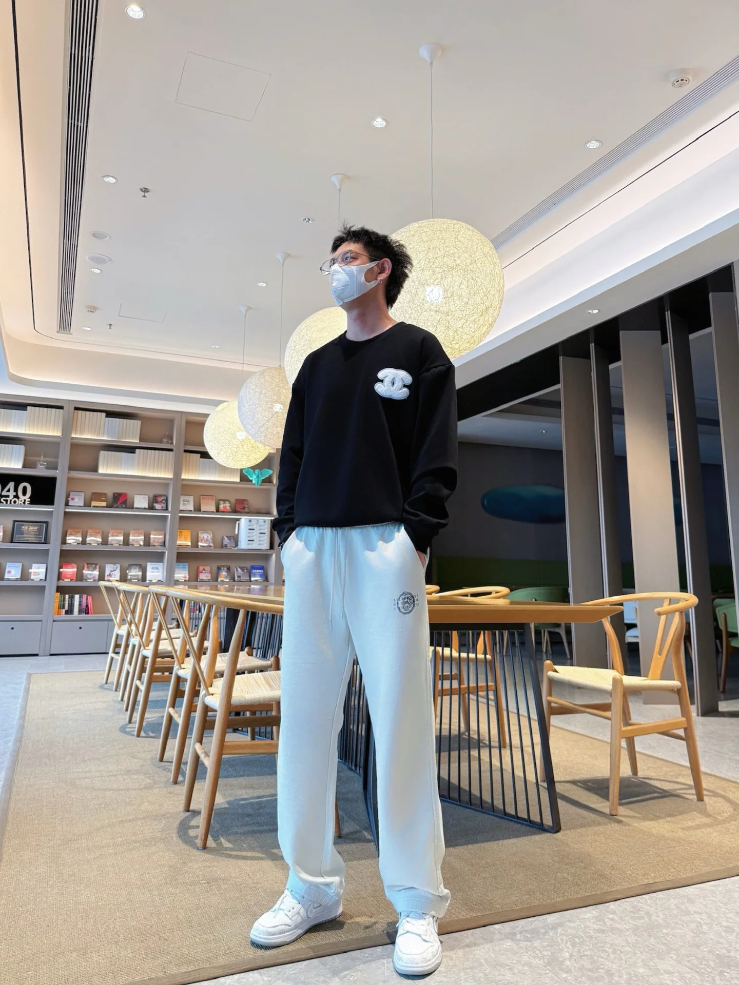 Men's Trousers MAISON MARGIELA 18345828