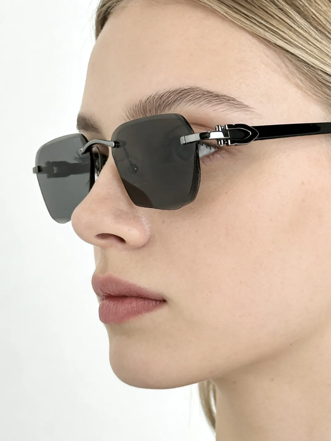 Glasses CARTIER 18118013