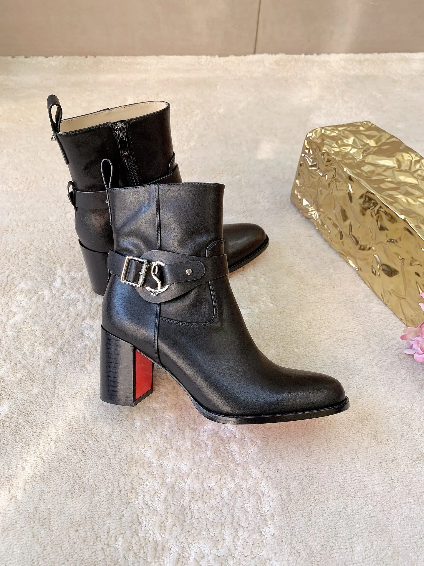 Women's Booties CHRISTIAN LOUBOUTIN 17962785