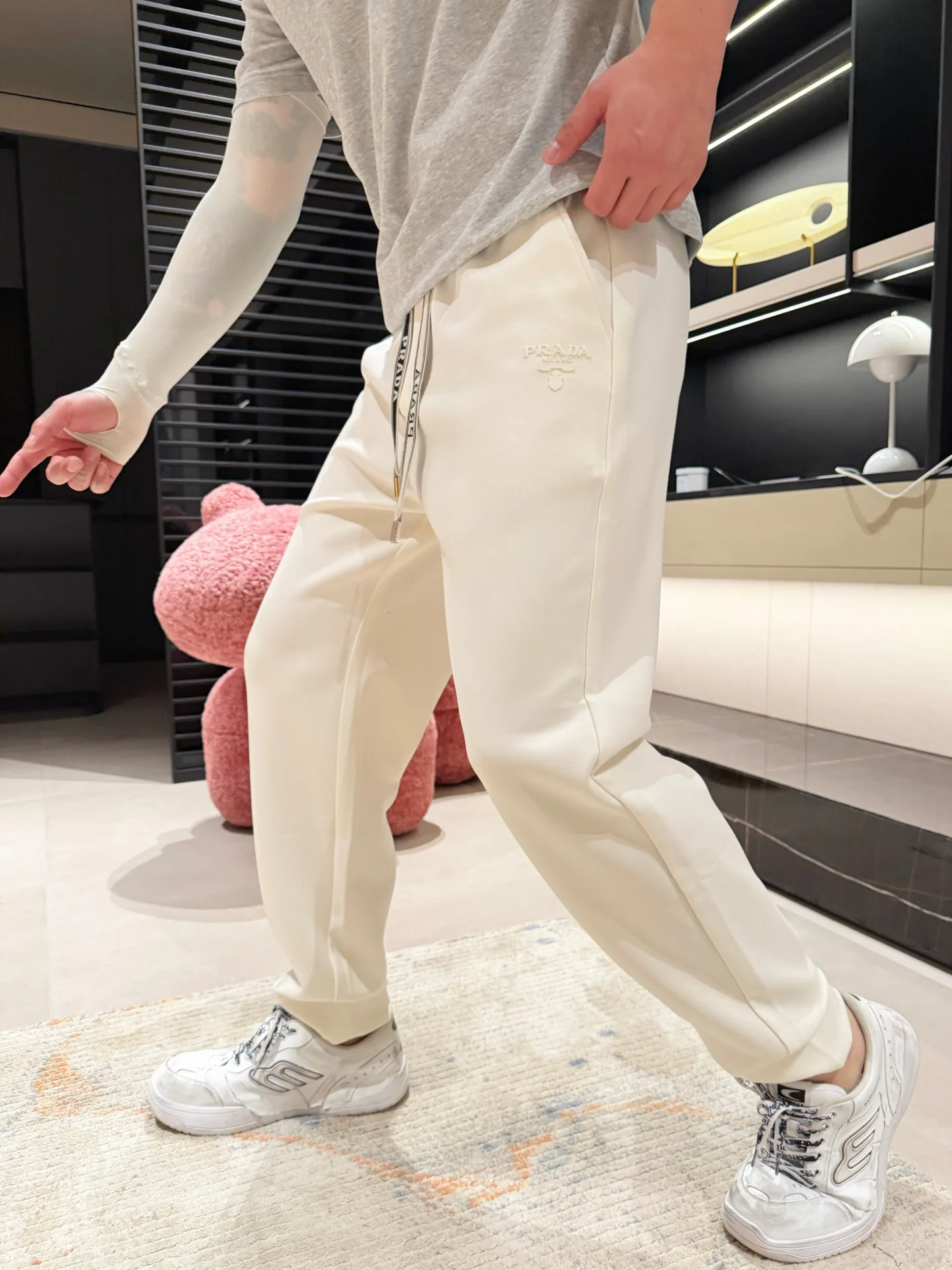 Men's Trousers PRADA 18499743