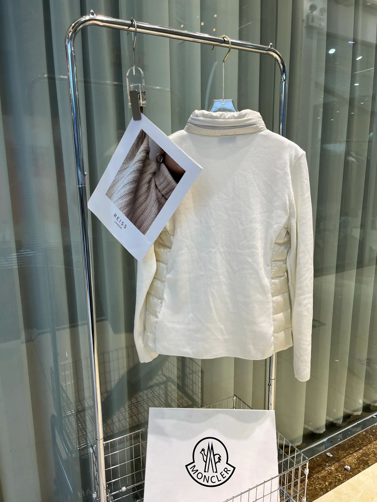 Women's Jackets And Down Jackets MONCLER 18204180