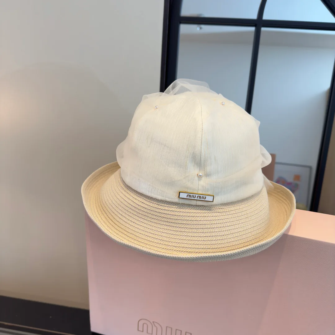 Hats MIU MIU 17467681