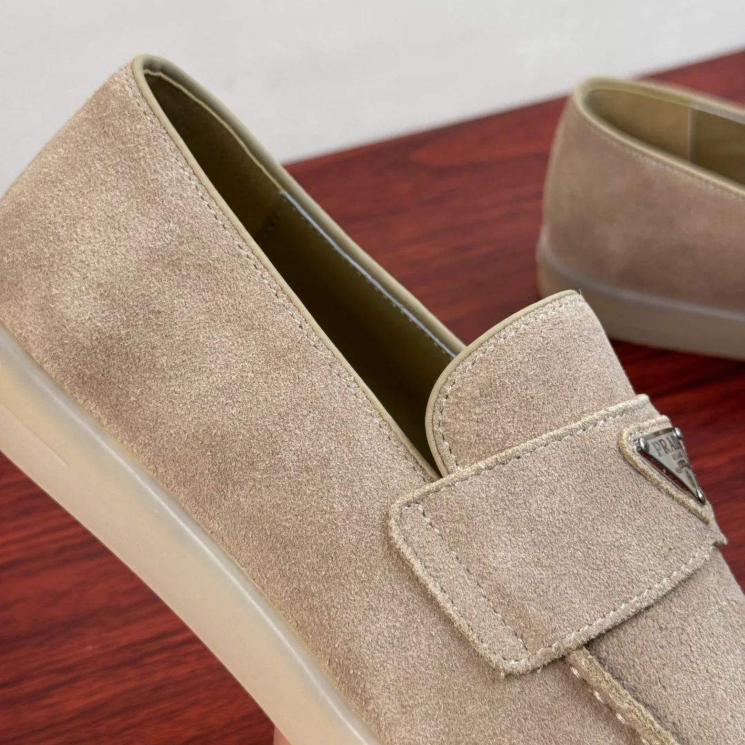 Men's Loafers And Dress Shoes PRADA 18100608