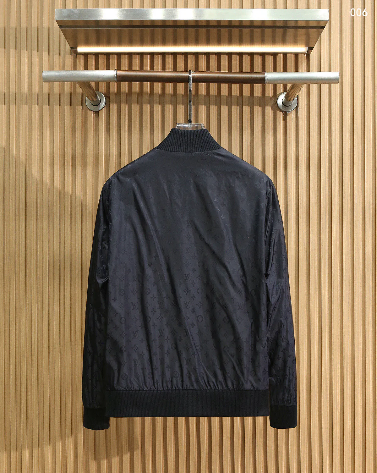 Men's Jackets And Down Jackets LOUIS VUITTON 18109764