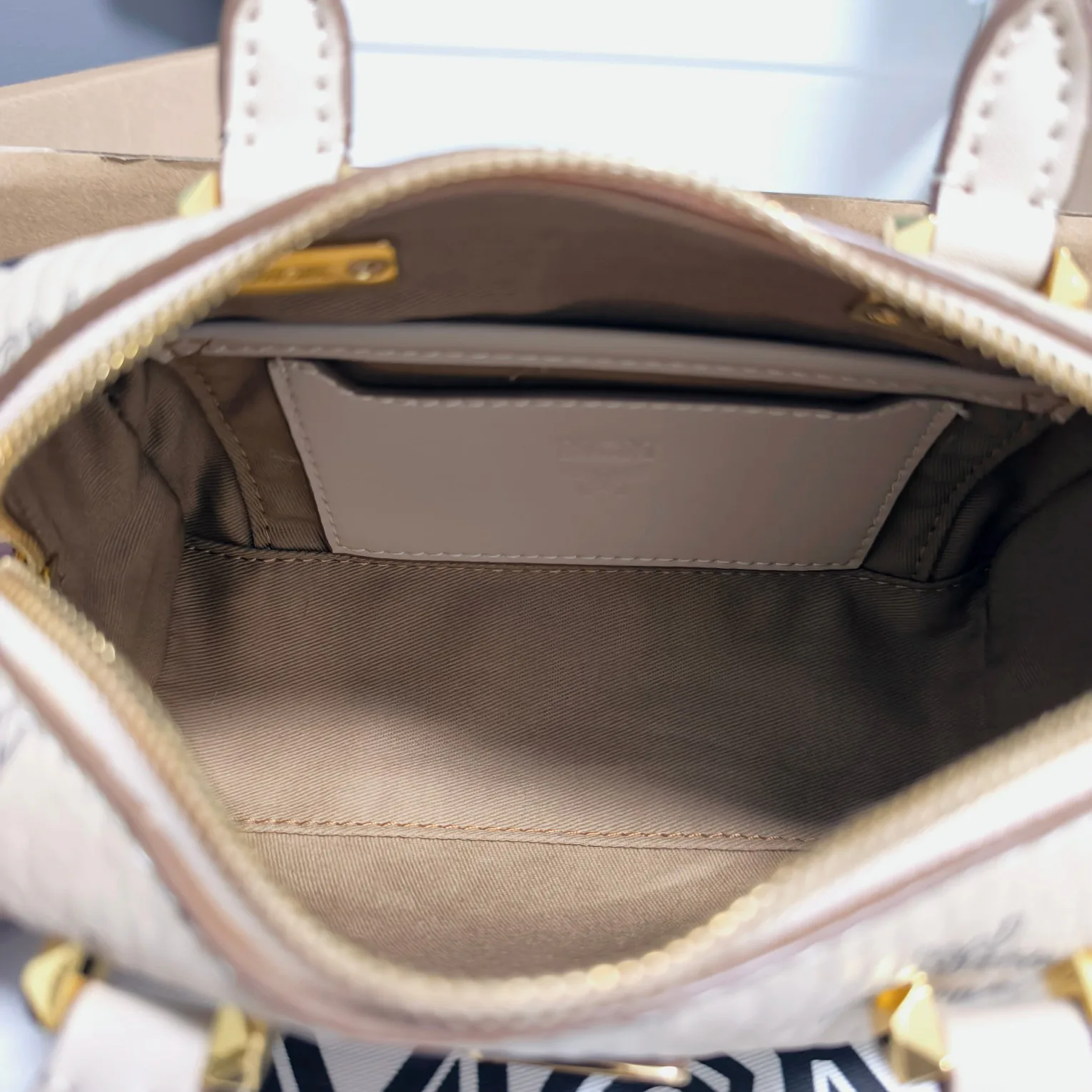 Women's Classic Handbags MCM 17896738