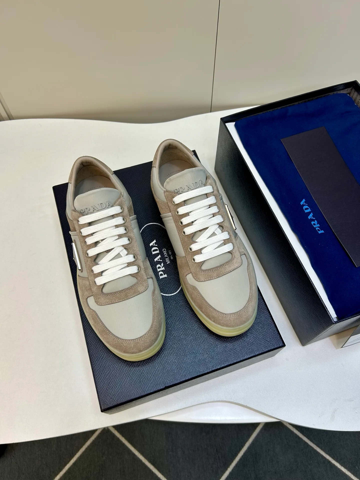 Men's Sneakers PRADA 18267435