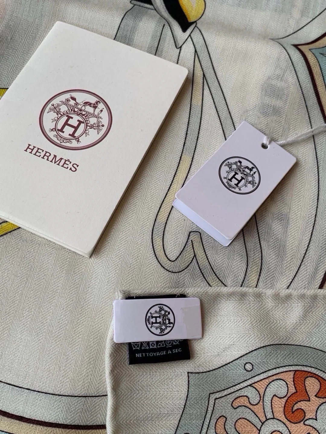 Silk Scarves HERMES 18222554