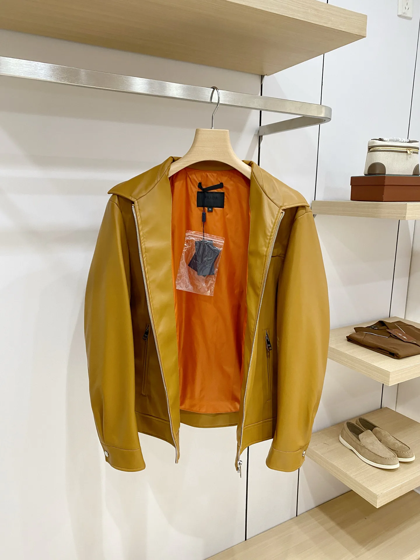 Men's Leather Jackets And Sheepskin Coats PRADA 18315651