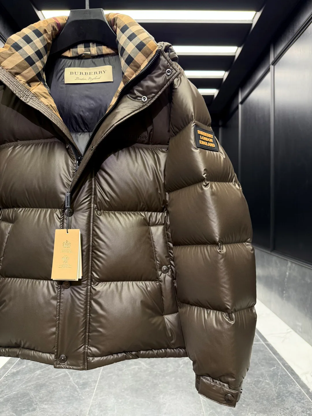 Men's Jackets And Down Jackets BURBERRY 18030051