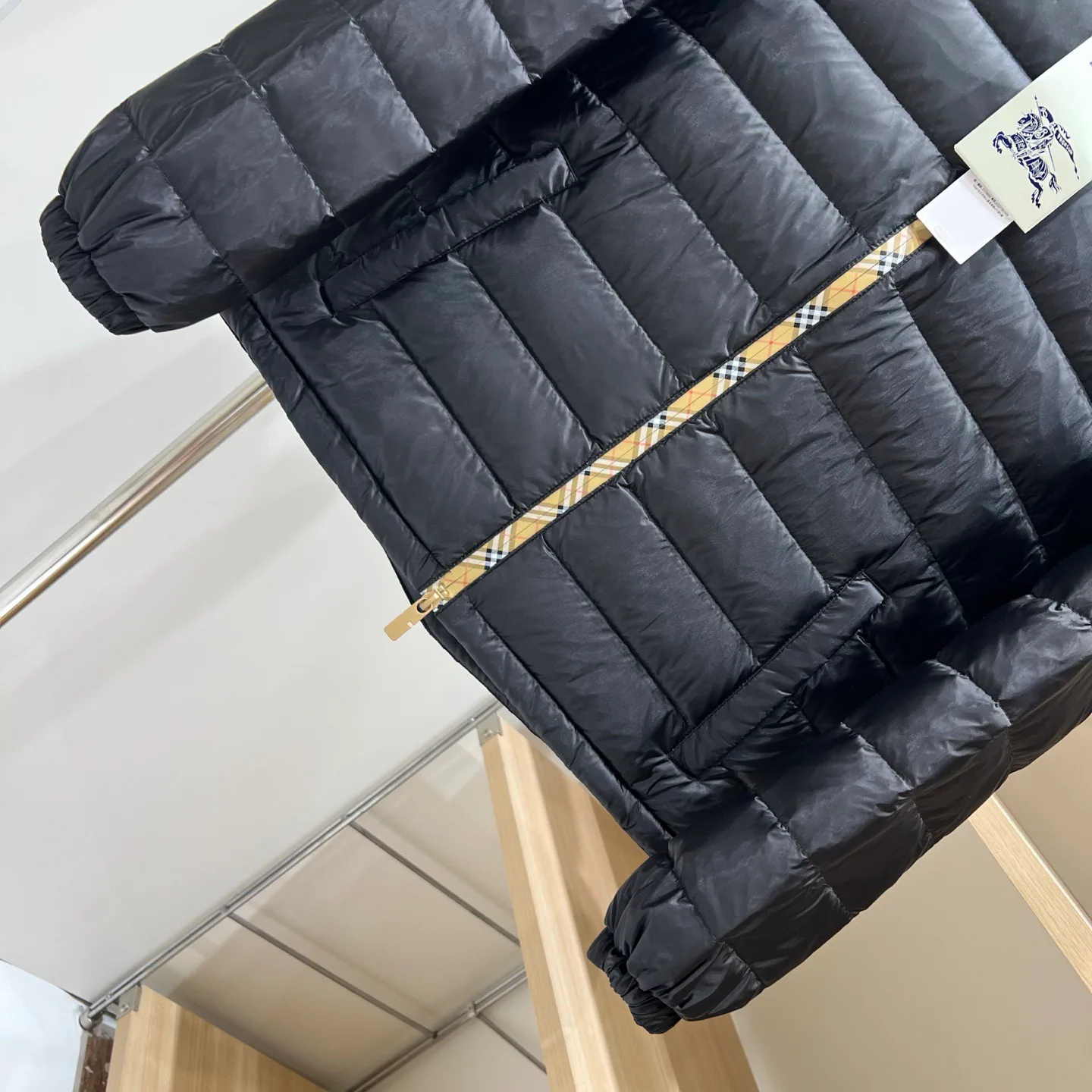 Women's Jackets And Down Jackets BURBERRY 18110899