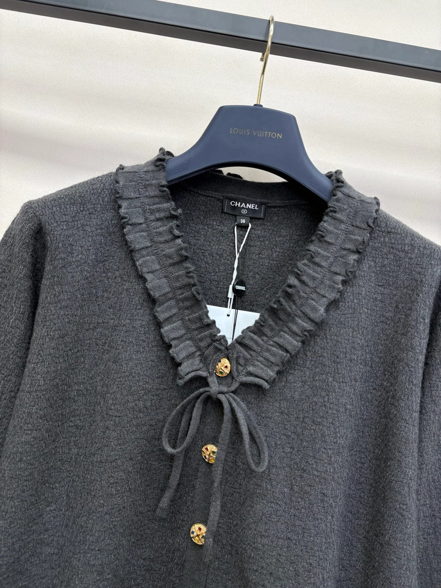 Women's Jumpers And Sweaters CHANEL 18138010