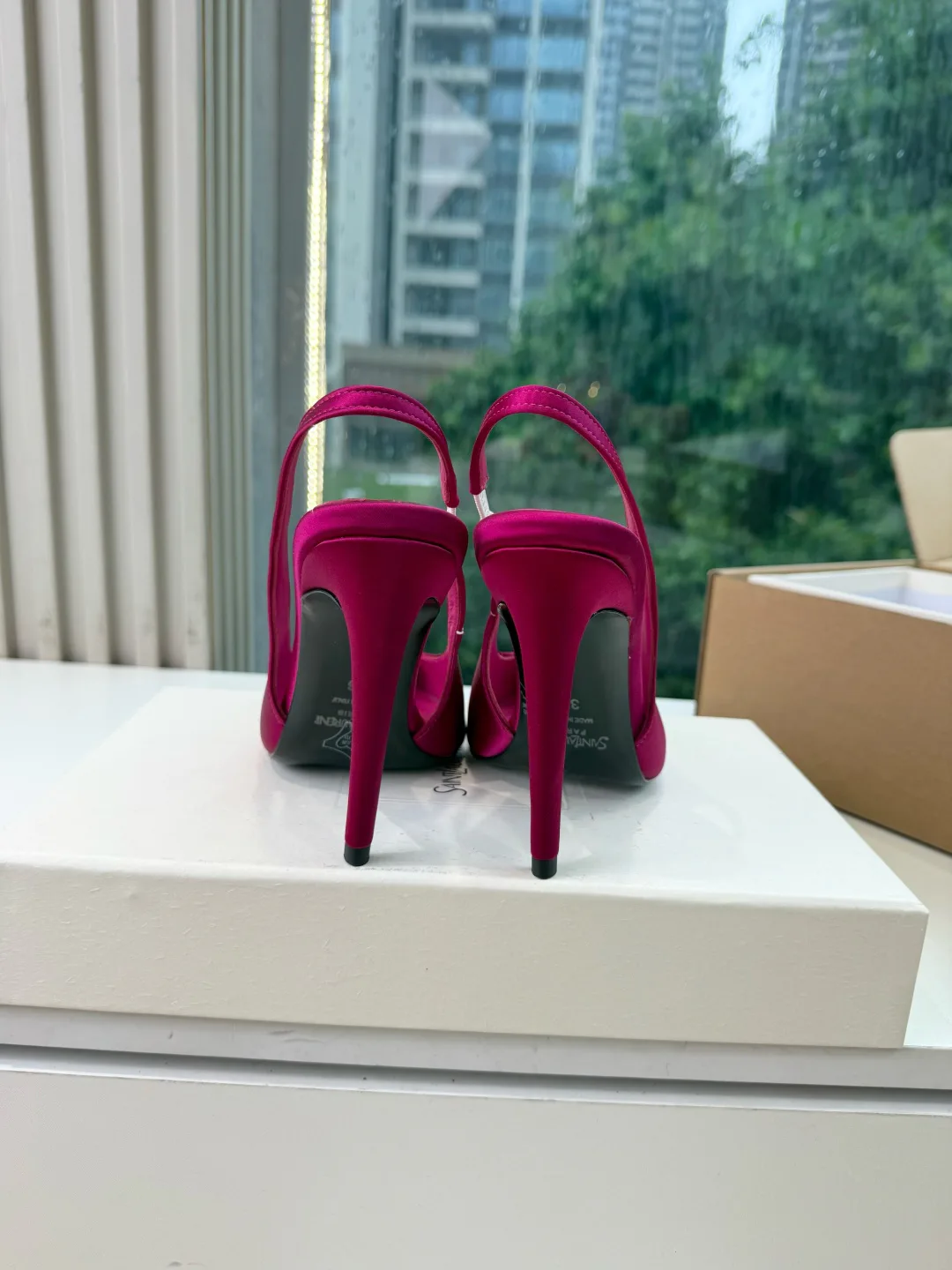 Women's Heels SAINT LAURENT 18104156