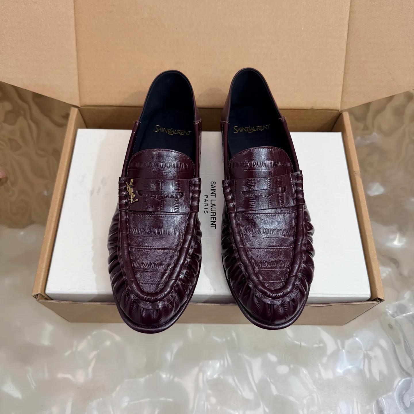 Women's Loafers And Moccasins SAINT LAURENT 18062363