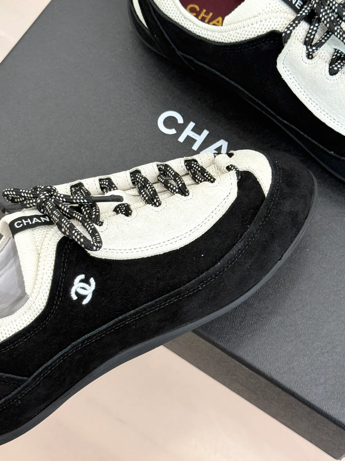 Women's Sneakers CHANEL 17025638