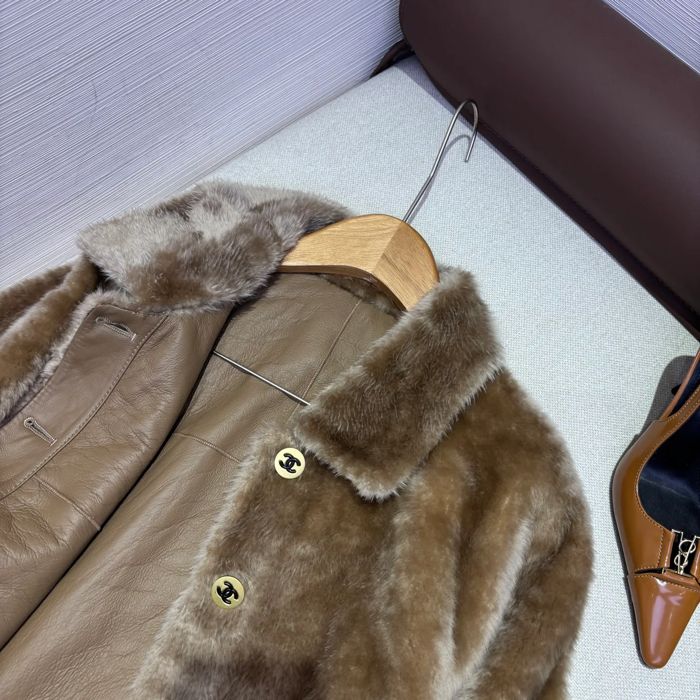 Women's Leather Jackets And Sheepskin Coats CHANEL 18016151