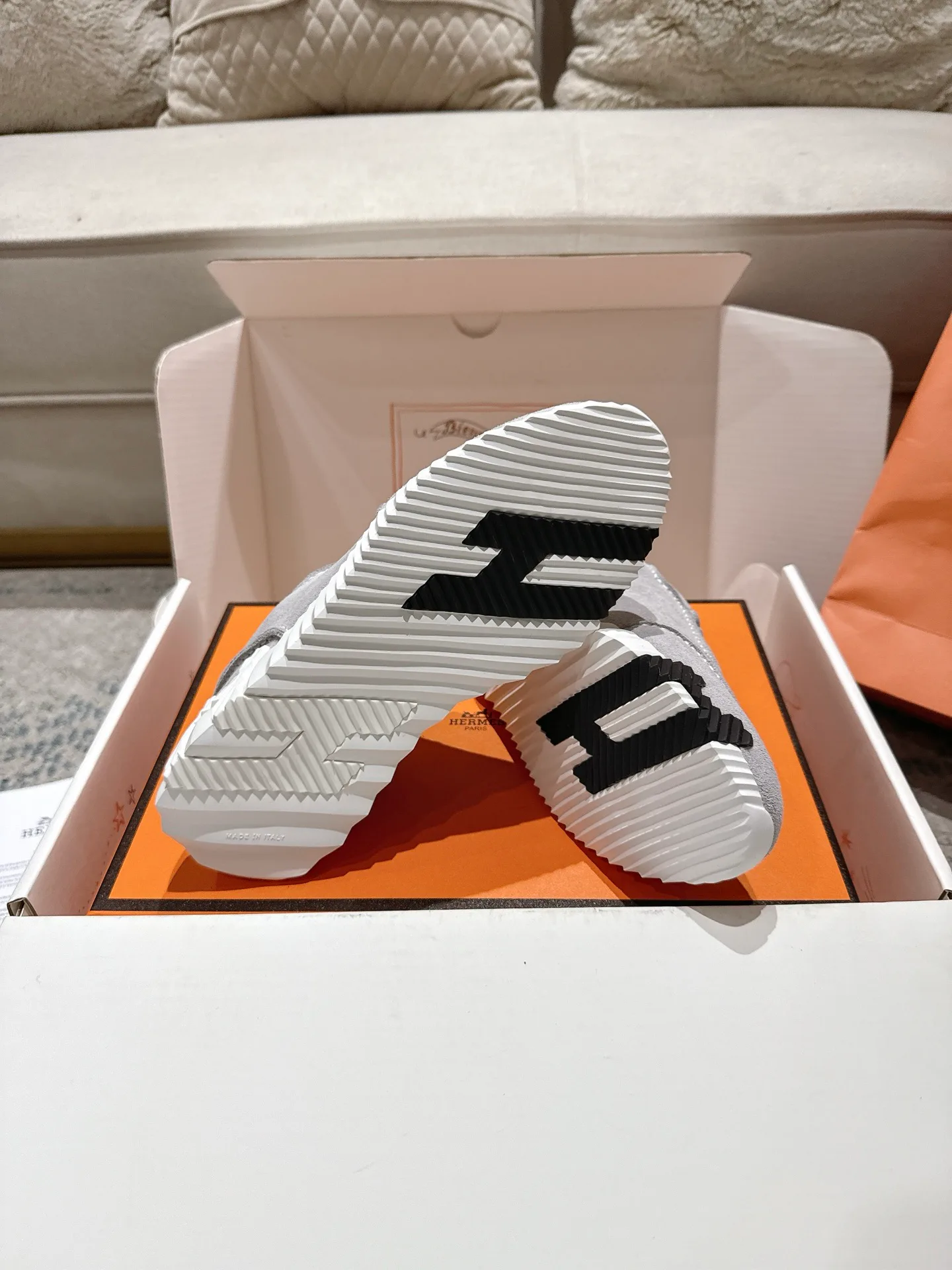 Women's Sneakers HERMES 17467524