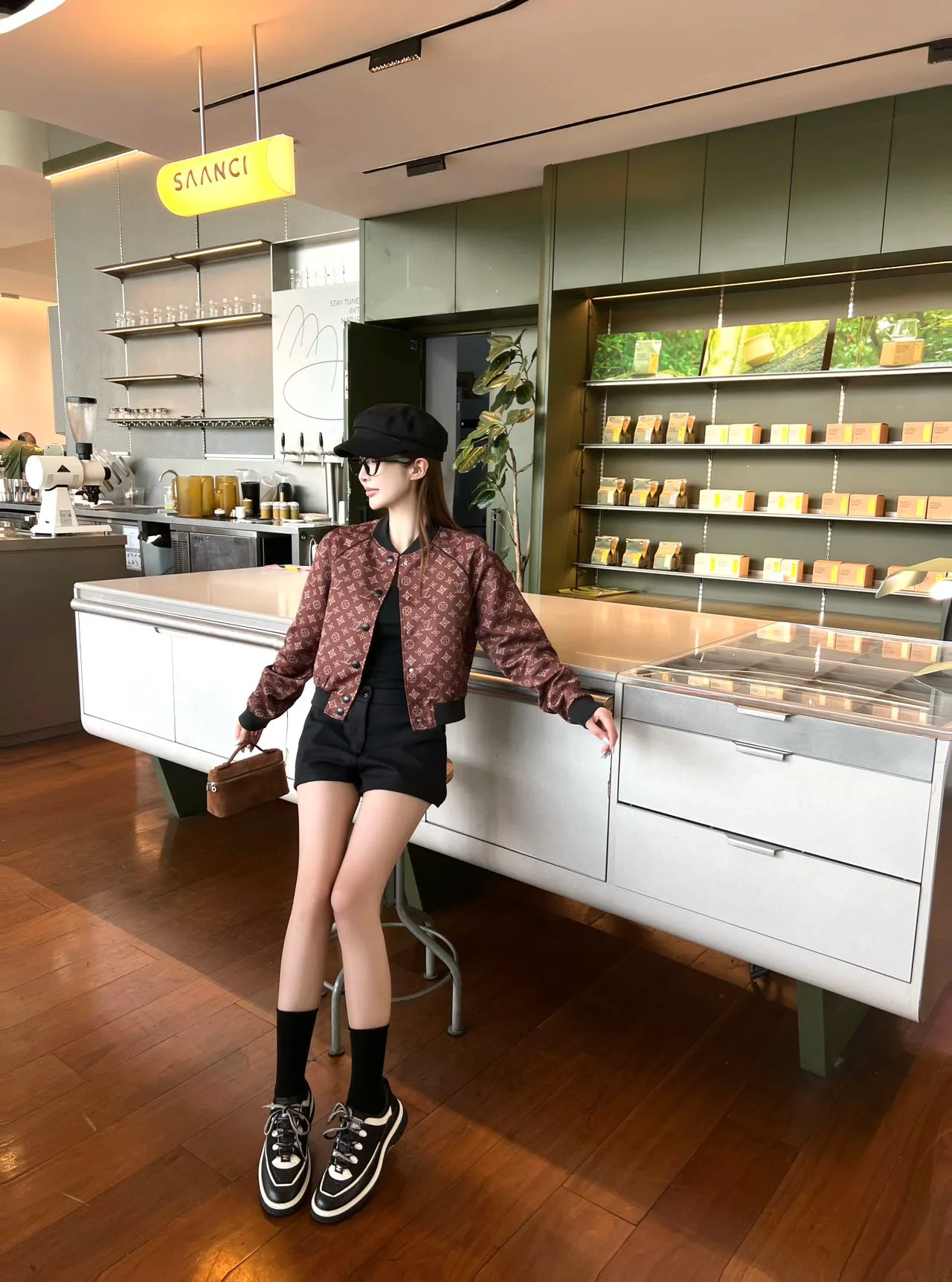 Women's Jackets And Down Jackets LOUIS VUITTON 18348137