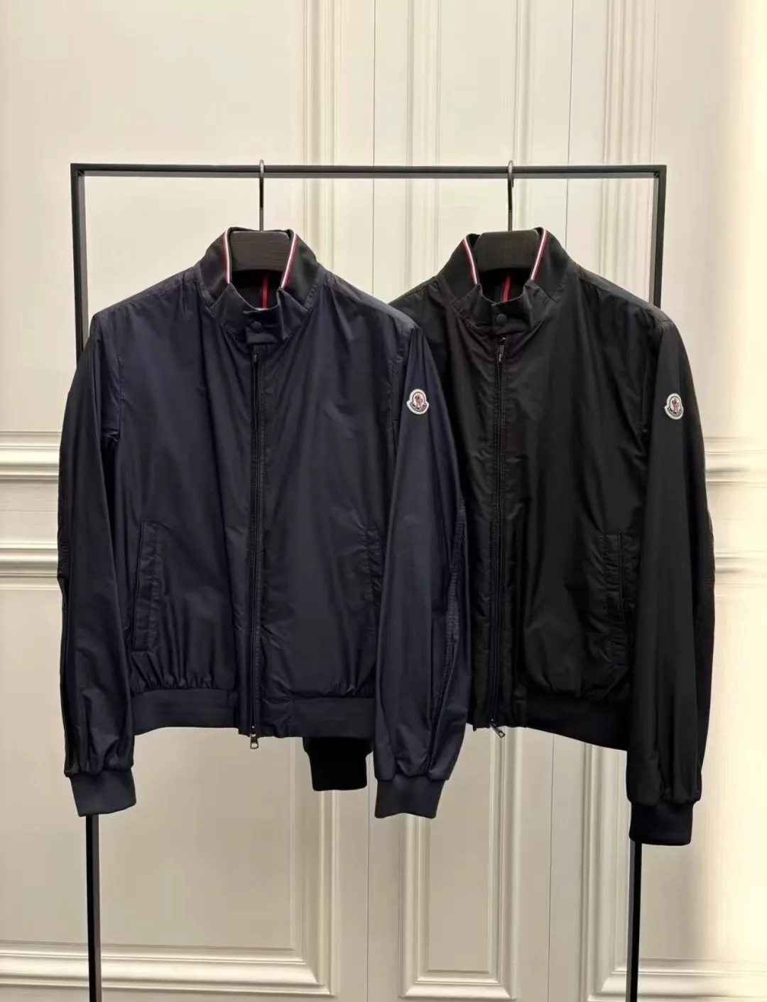 Куртки И Пуховики Мужские Moncler 18596192