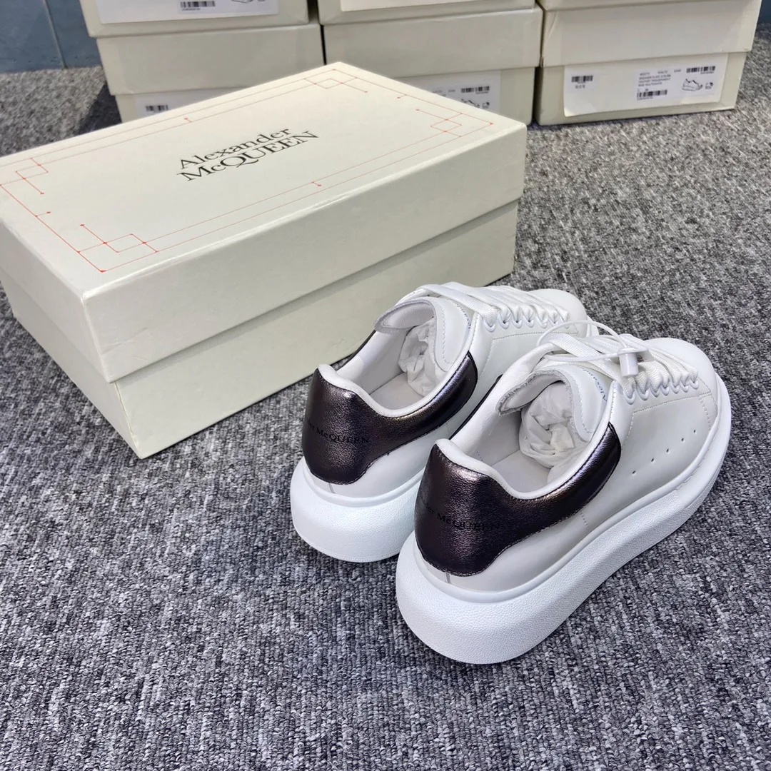 Women's Sneakers ALEXANDER MCQUEEN 17963414