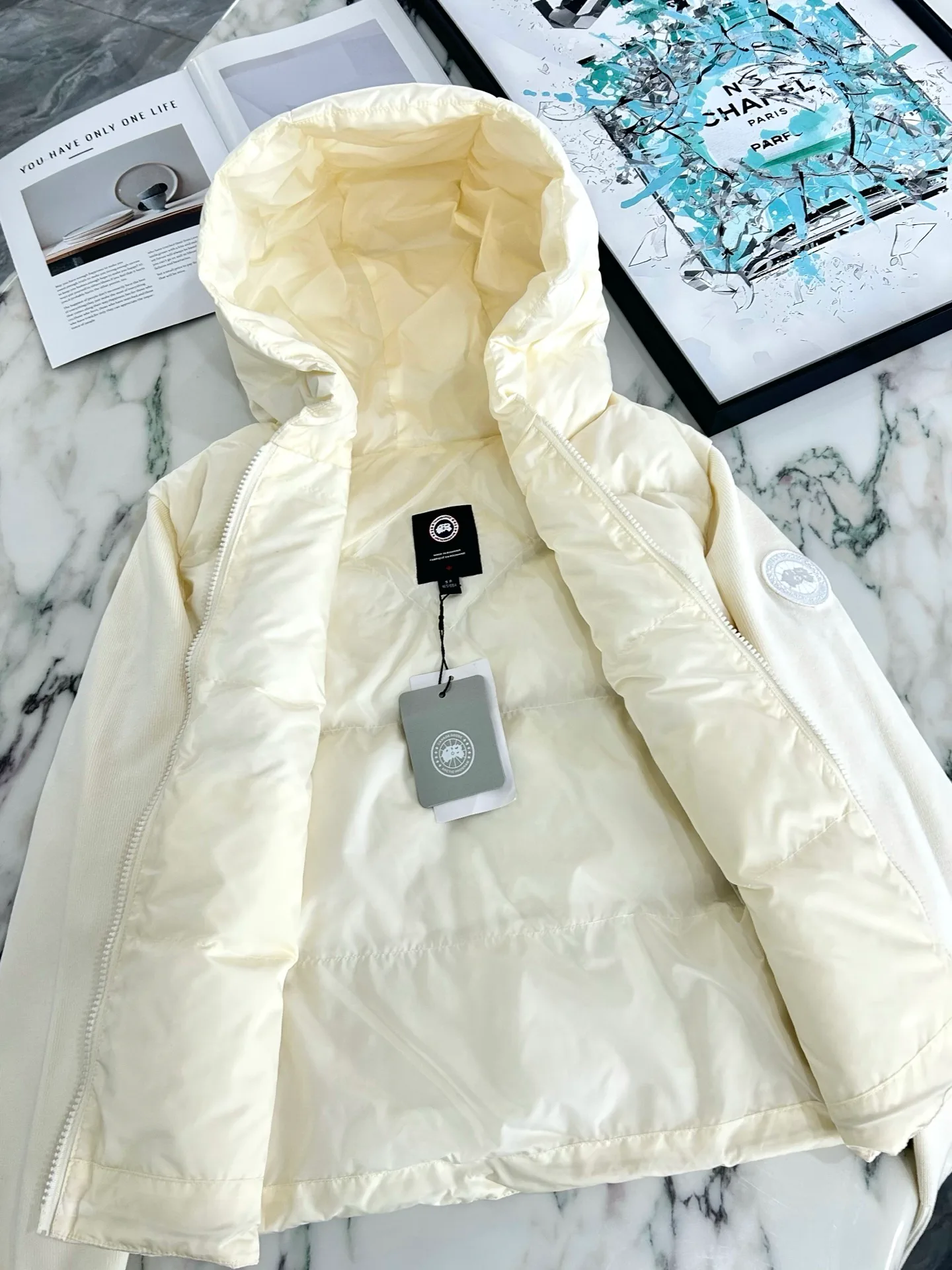 Men's Jackets And Down Jackets CANADA GOOSE 18330265