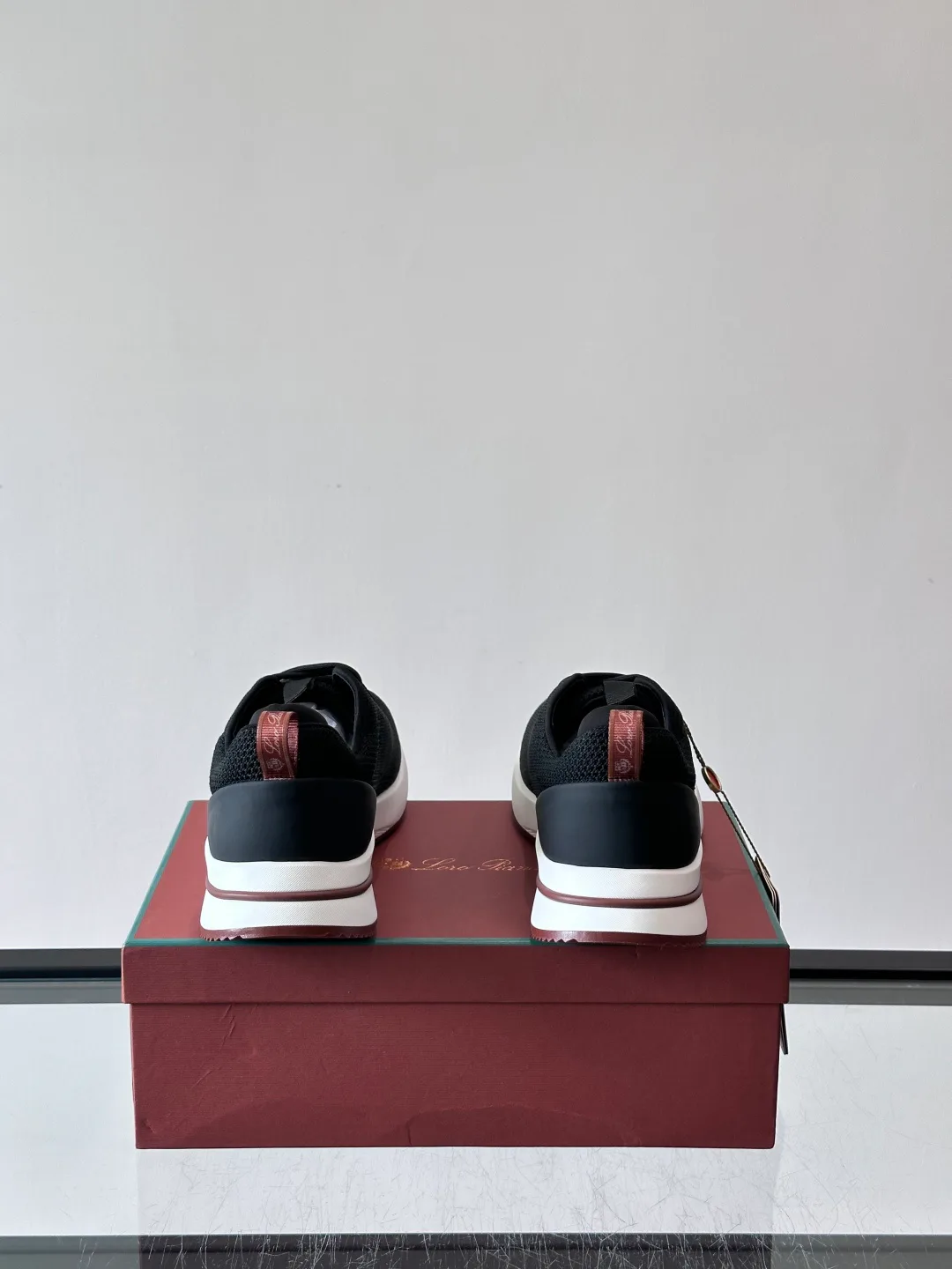 Men's Sneakers LORO PIANA 18265119