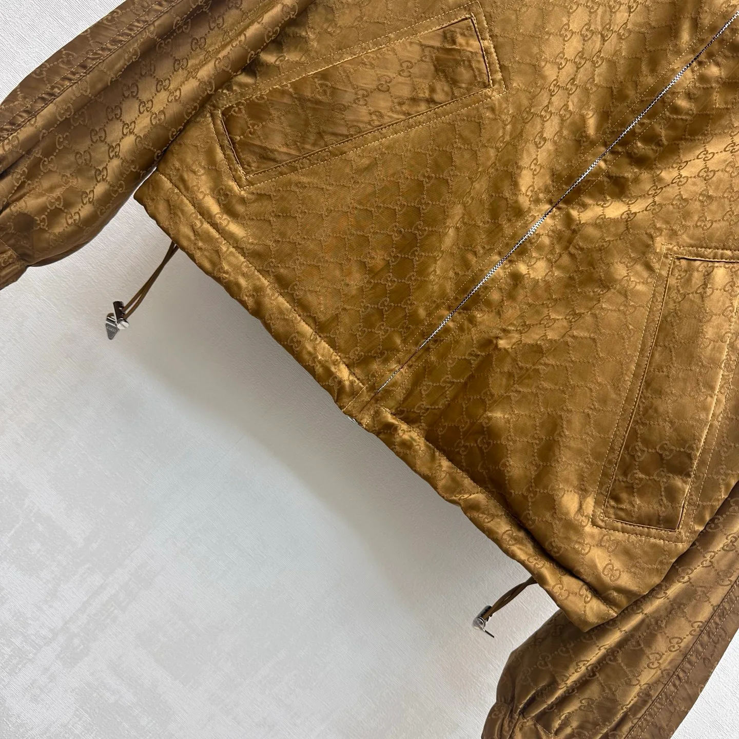Women's Jackets And Down Jackets GUCCI 18023235