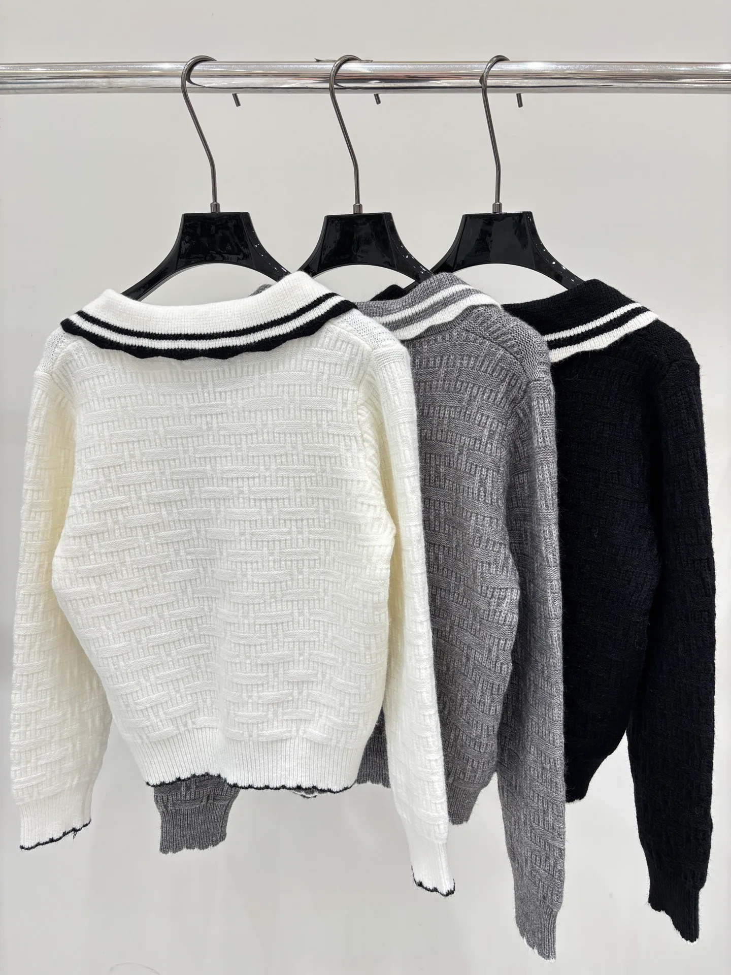 Women's Jumpers And Sweaters CHANEL 18138501