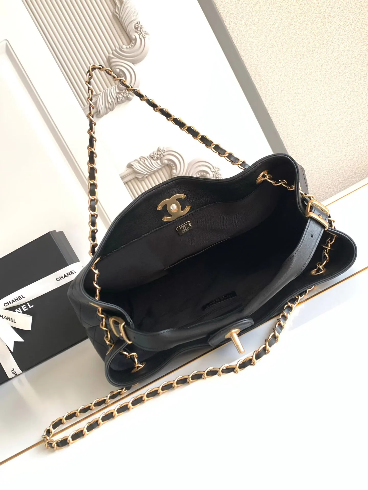 Women's Classic Handbags CHANEL 18526046
