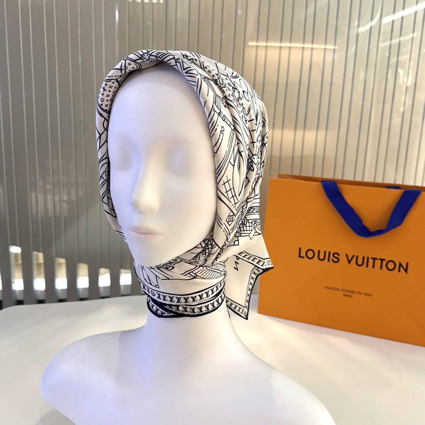 Silk Scarves LOUIS VUITTON 17257474