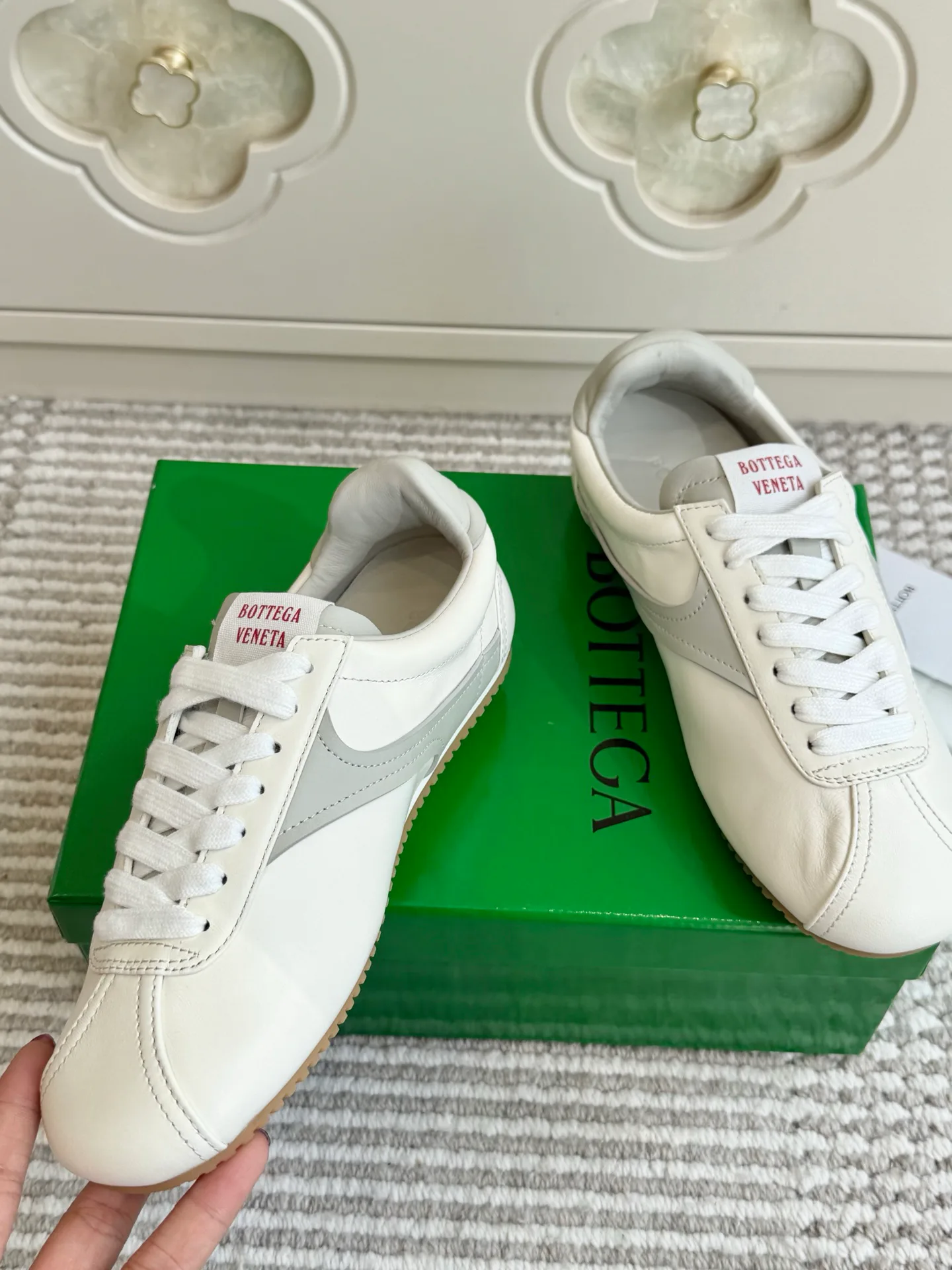 Women's Sneakers BOTTEGA VENETA 18092144