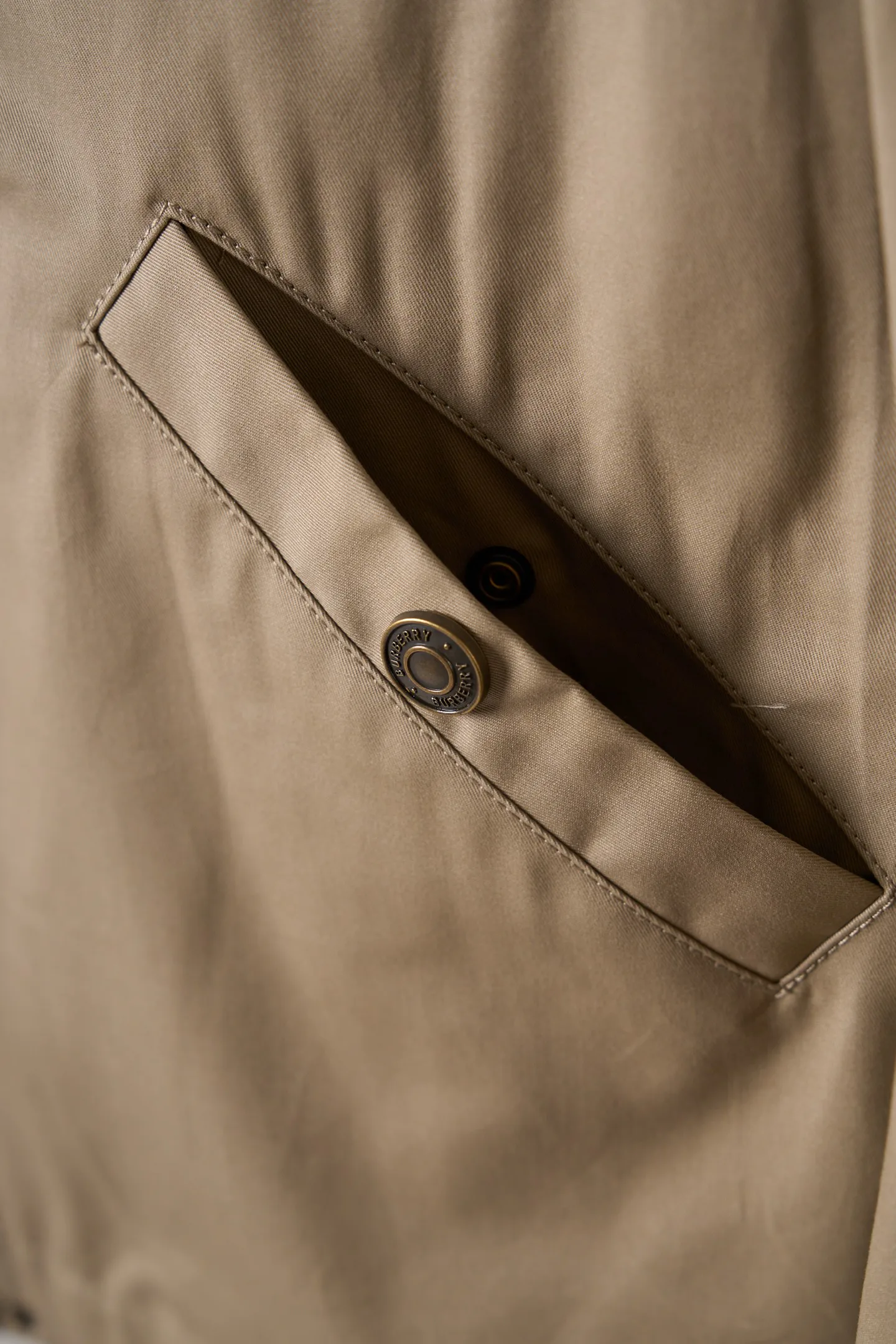 Men's Jackets And Down Jackets BURBERRY 18179295