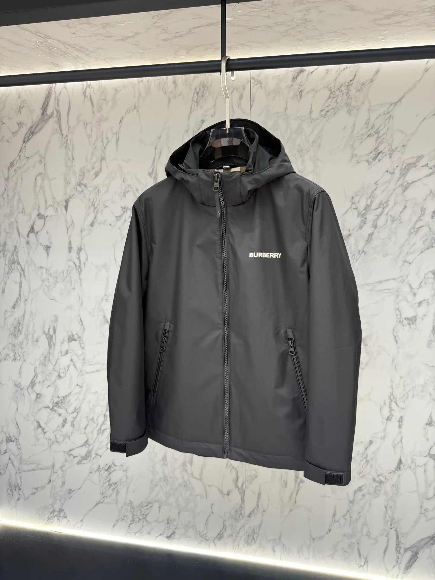 Women's Jackets And Down Jackets BURBERRY 17944115