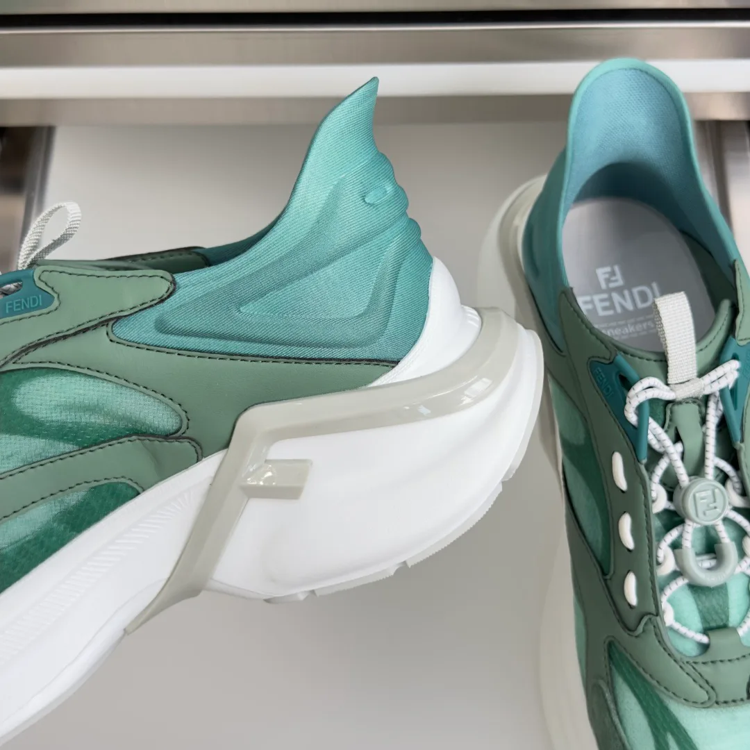 Women's Sneakers FENDI 17950691
