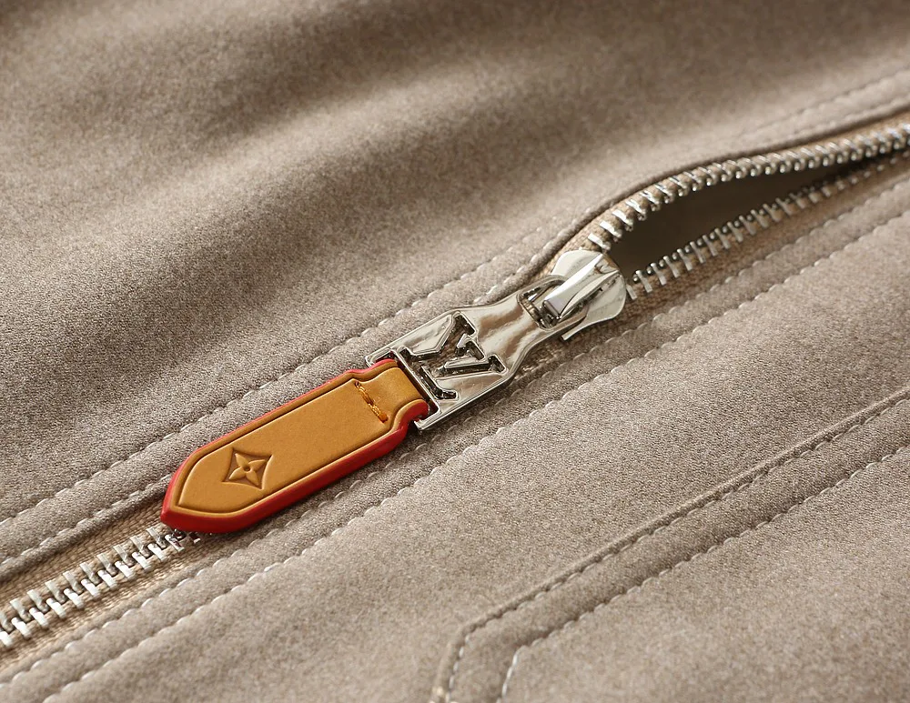 Men's Jackets And Down Jackets LOUIS VUITTON 18109358