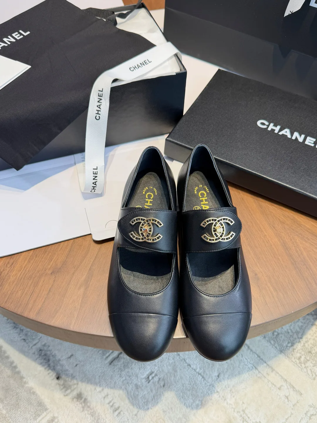 Women's Heels CHANEL 18067073