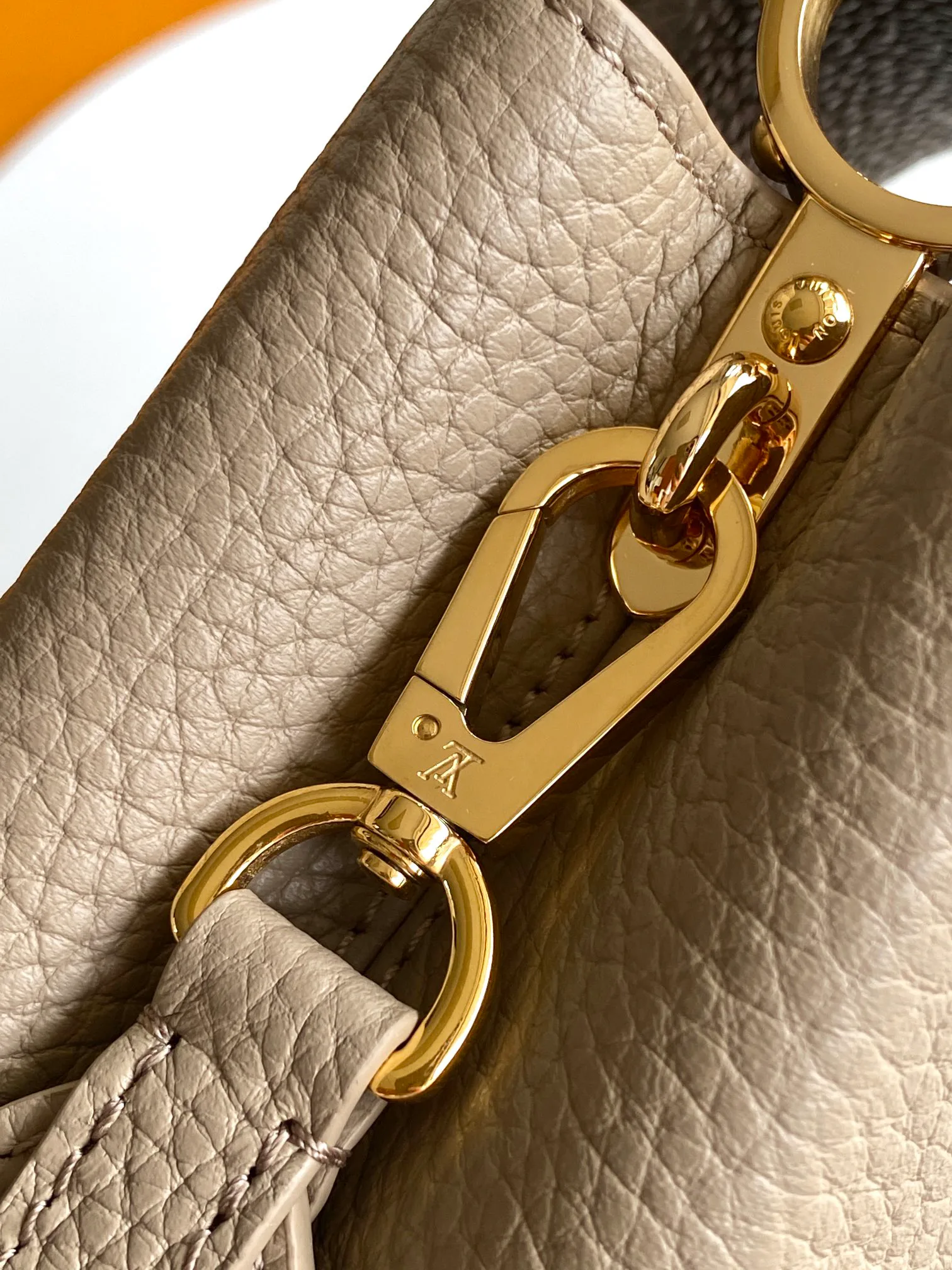 Women's Classic Handbags LOUIS VUITTON 18521024